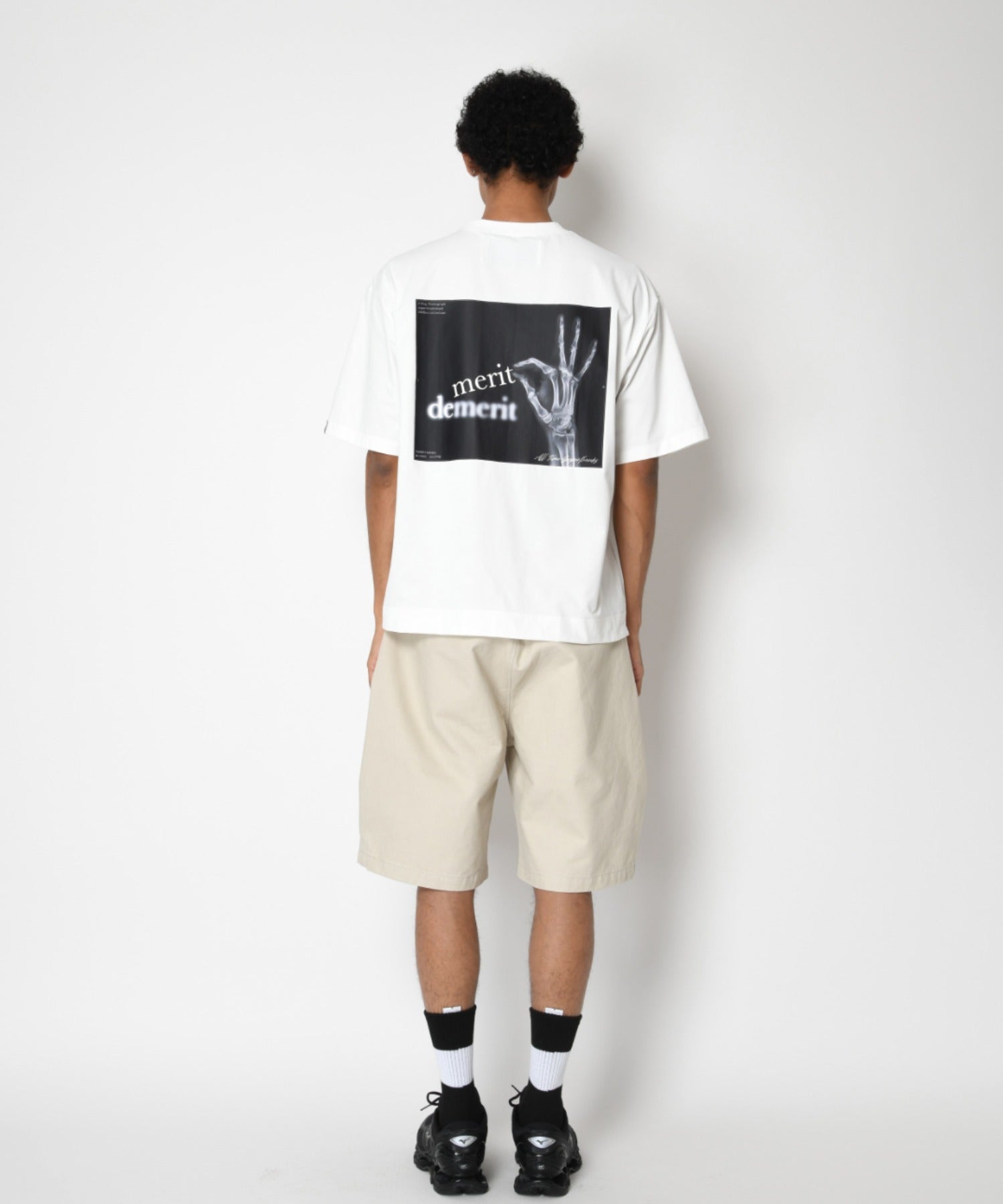 Pigment dyed Twill side-tuck shorts - ivory