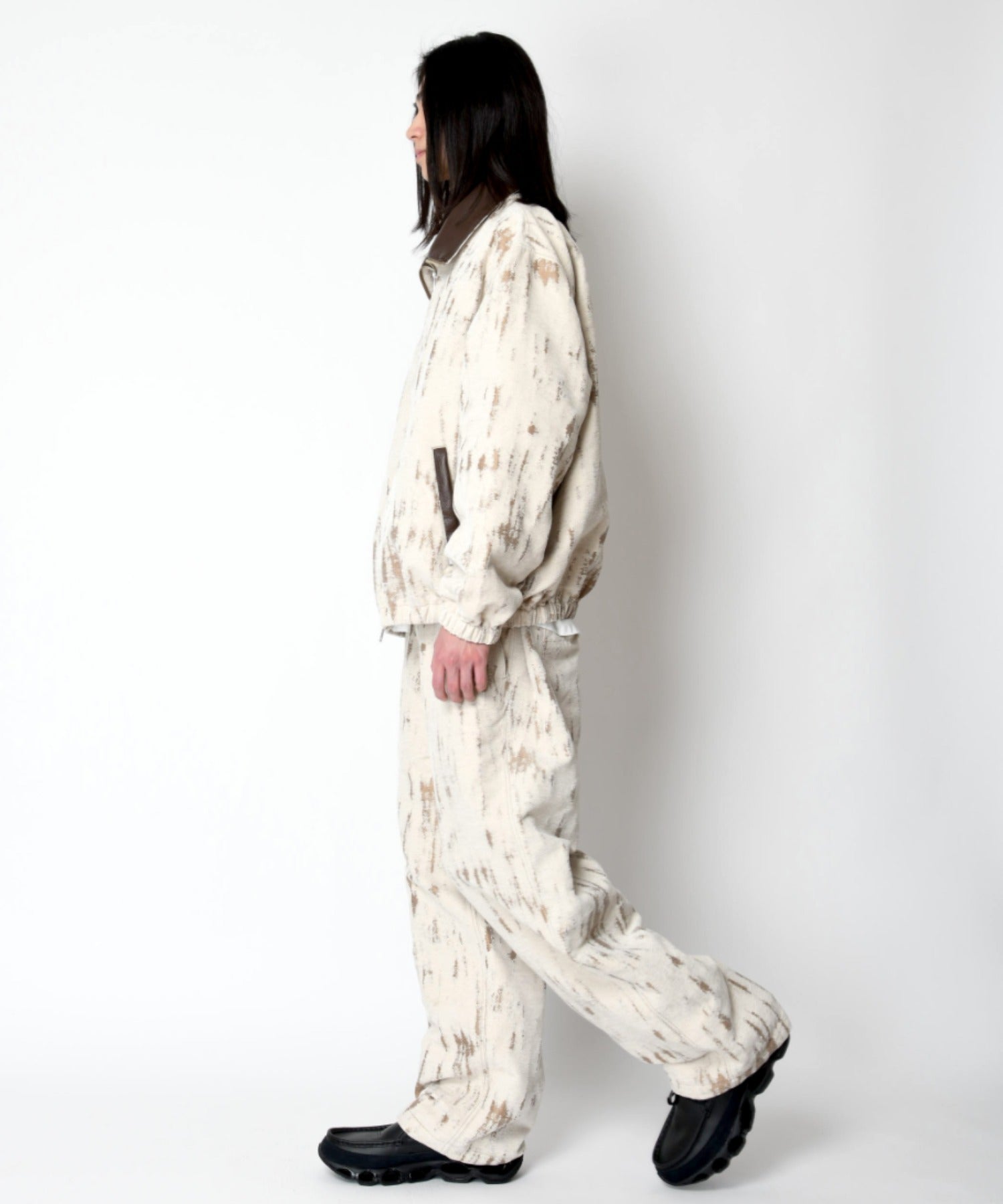 Damage jacquard side-tuck wide trousers - ivory / beige