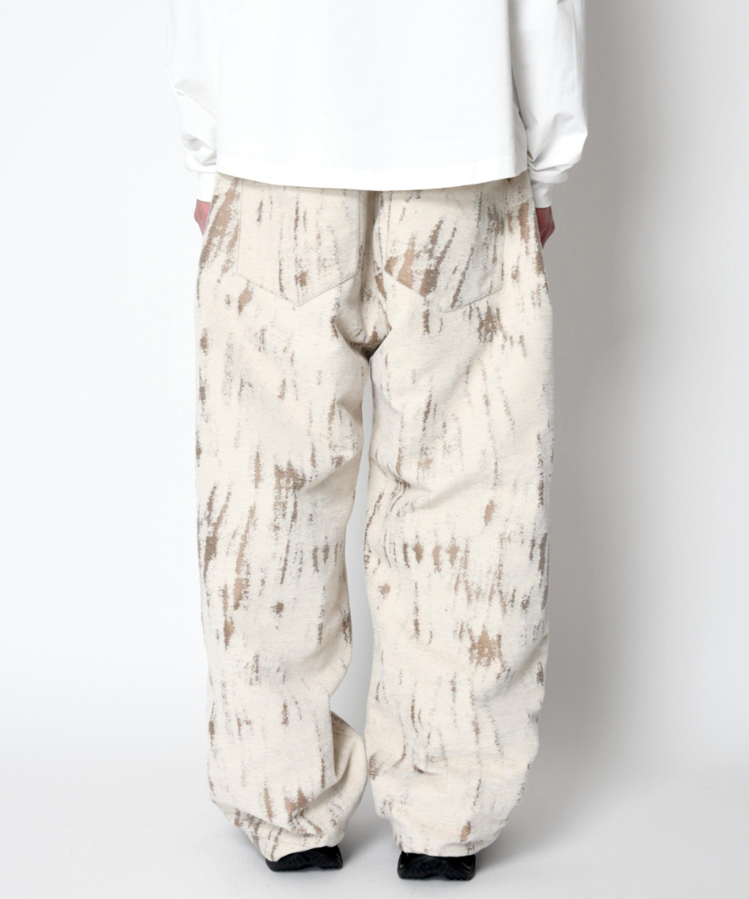 Damage jacquard side-tuck wide trousers - ivory / beige