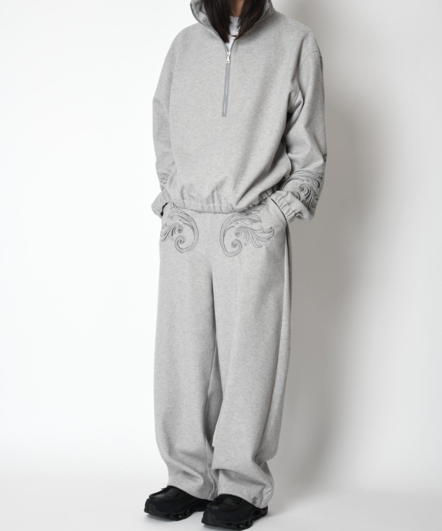 Stretch wool like Side-tuck balloon pants - mix gray