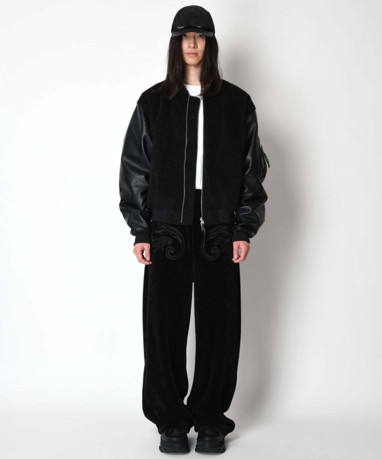 Stretch corduroy Side-tuck balloon pants - black