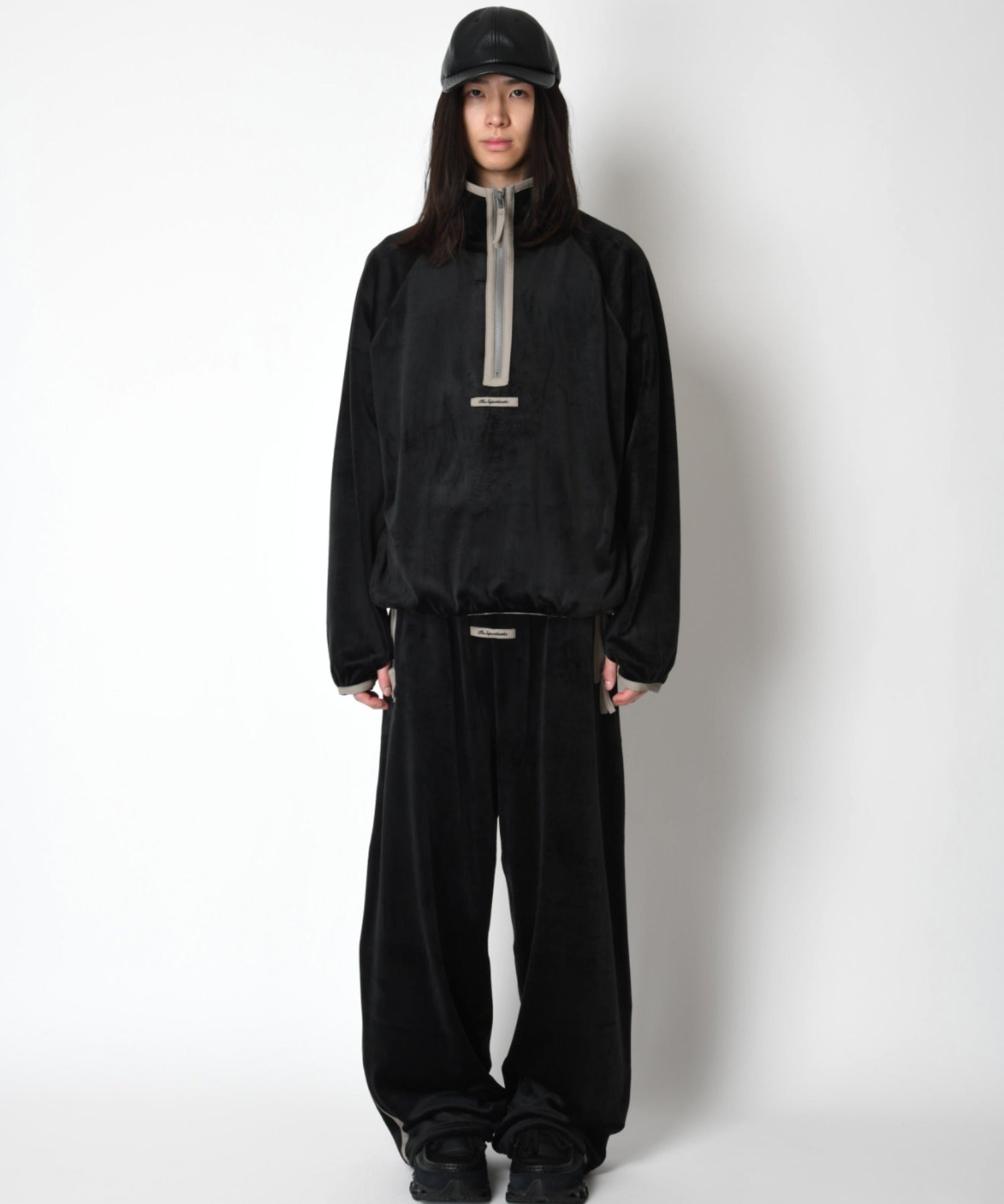 Velour barrel leg line pants - black/gy