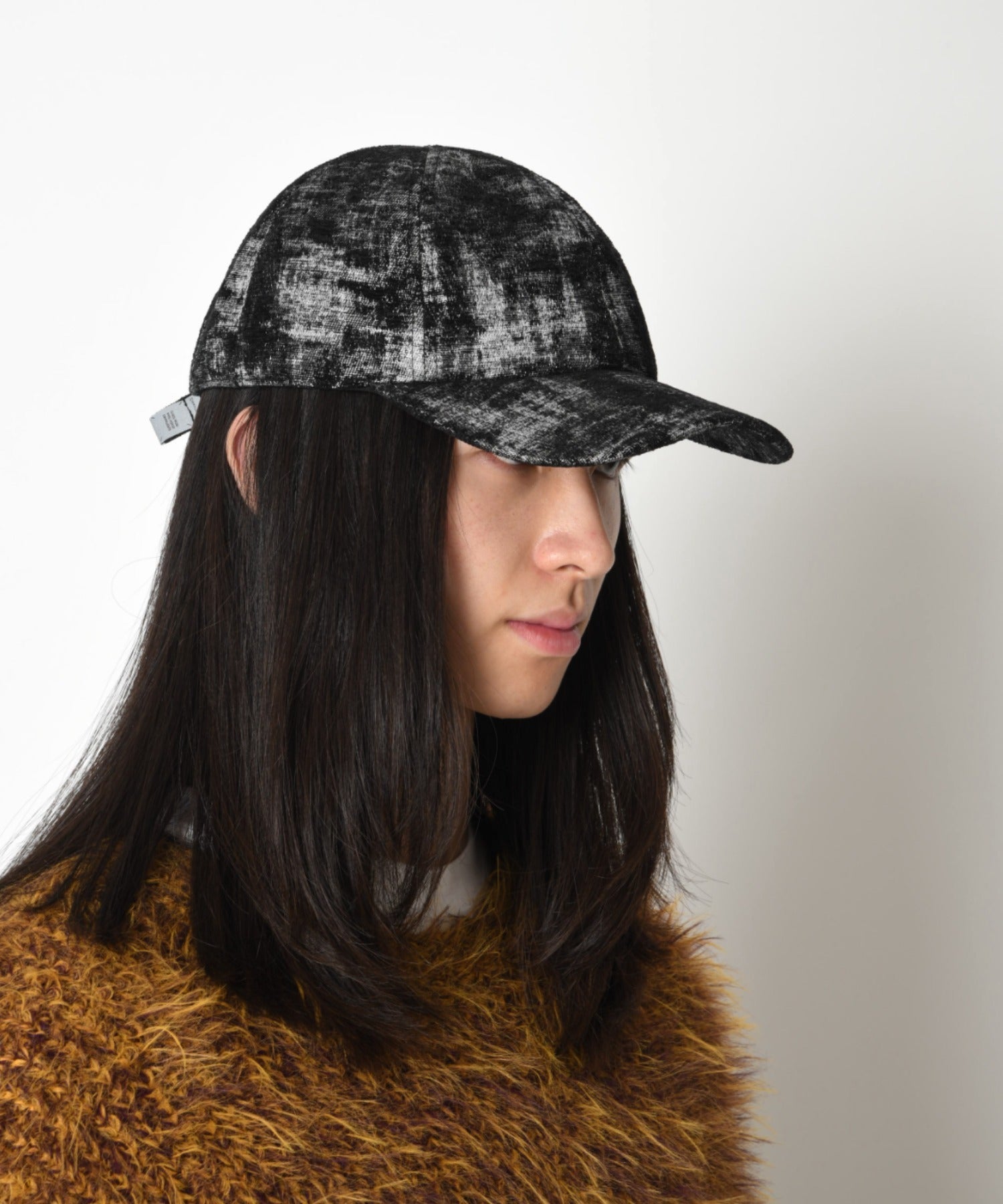 6 panel cap - white-black