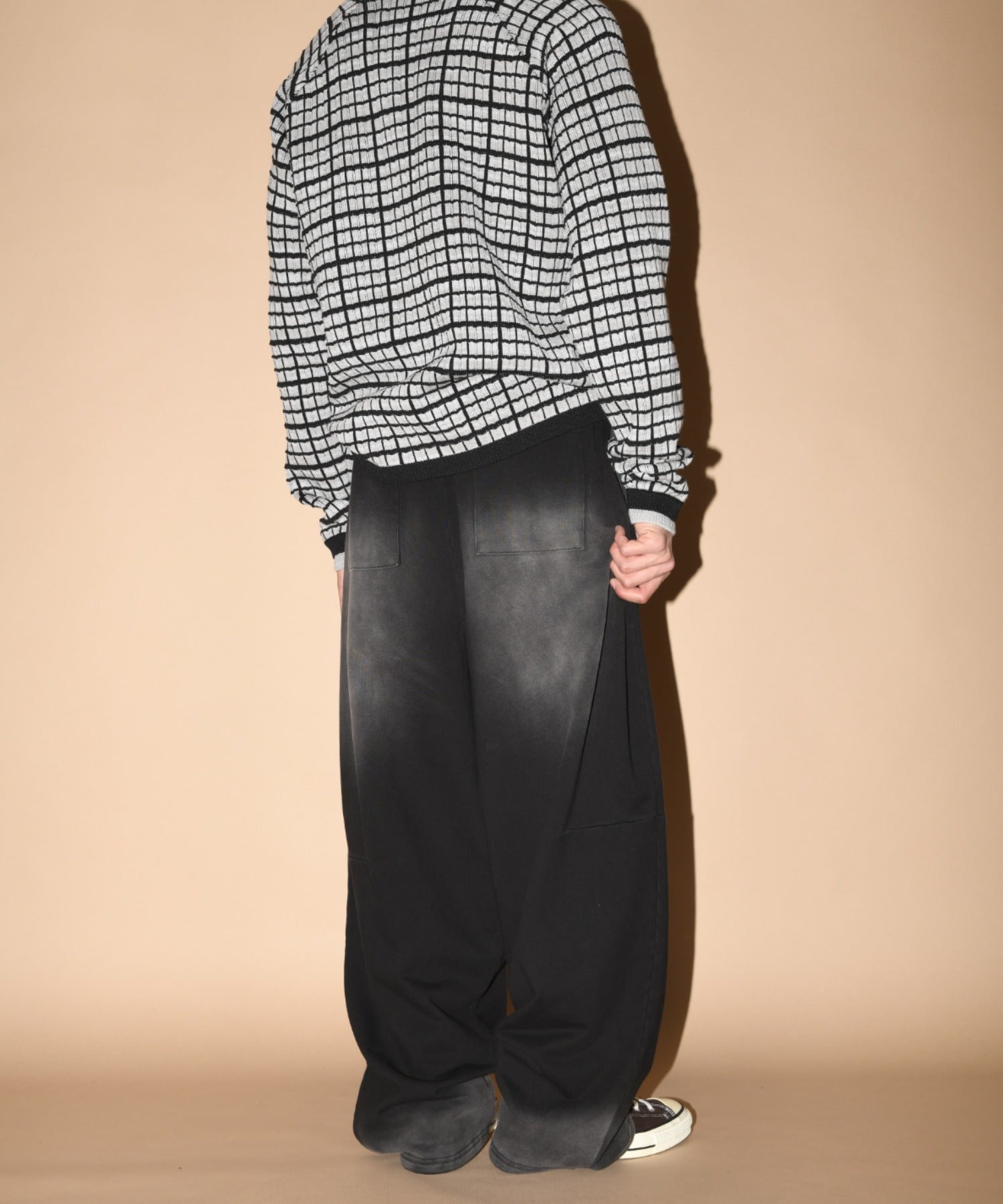 Sun faded Flocky print Sweat Side-tuck Wide Pants - black