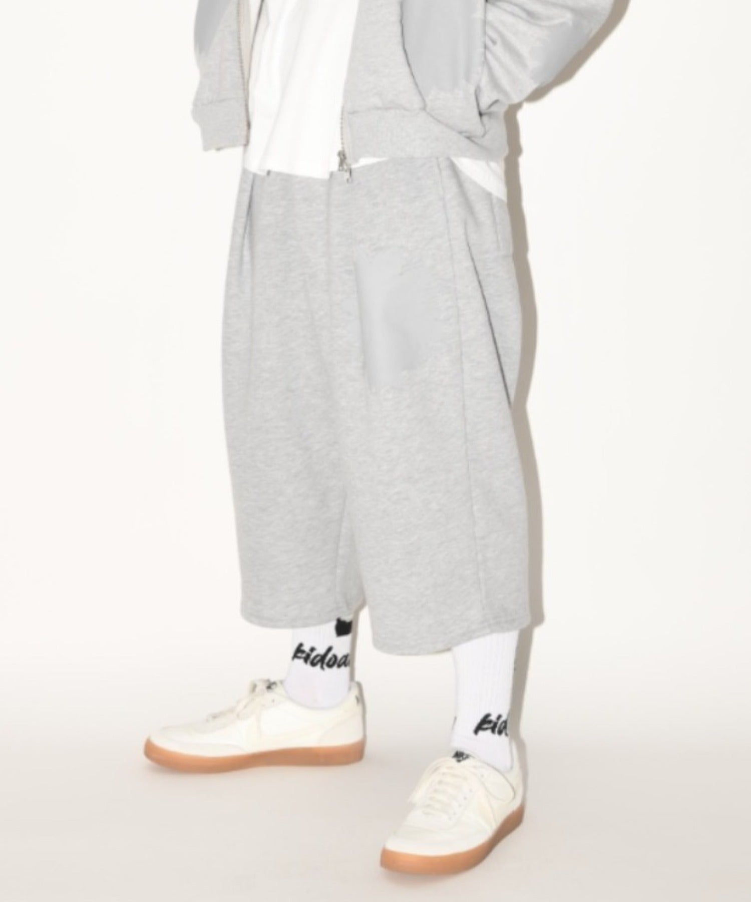 Flower sweat cropped wide trousers - ash gray