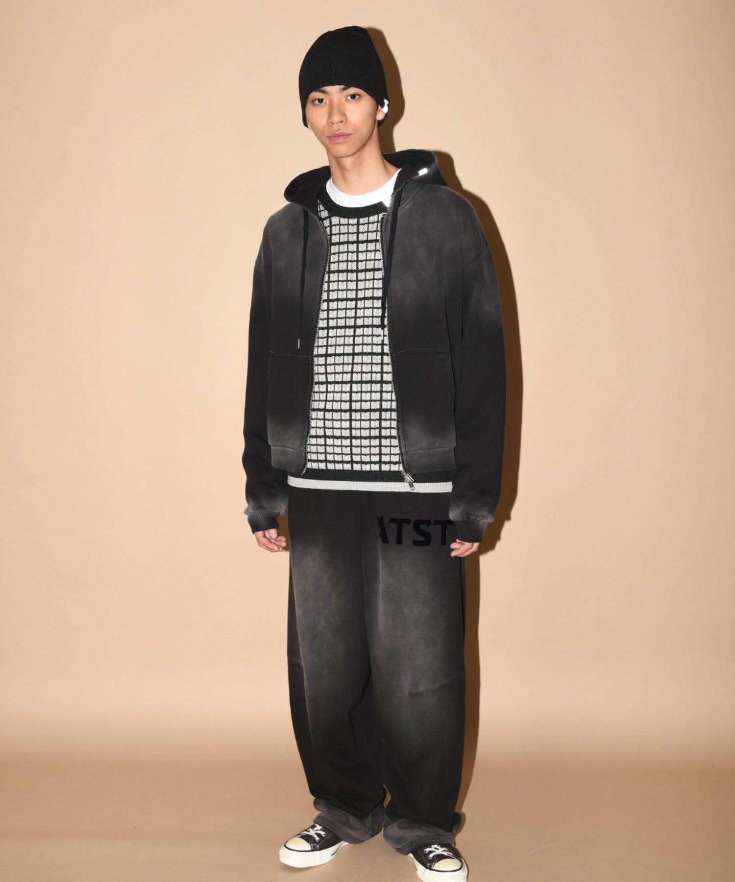 Sun faded Flocky print Sweat Side-tuck Wide Pants - black