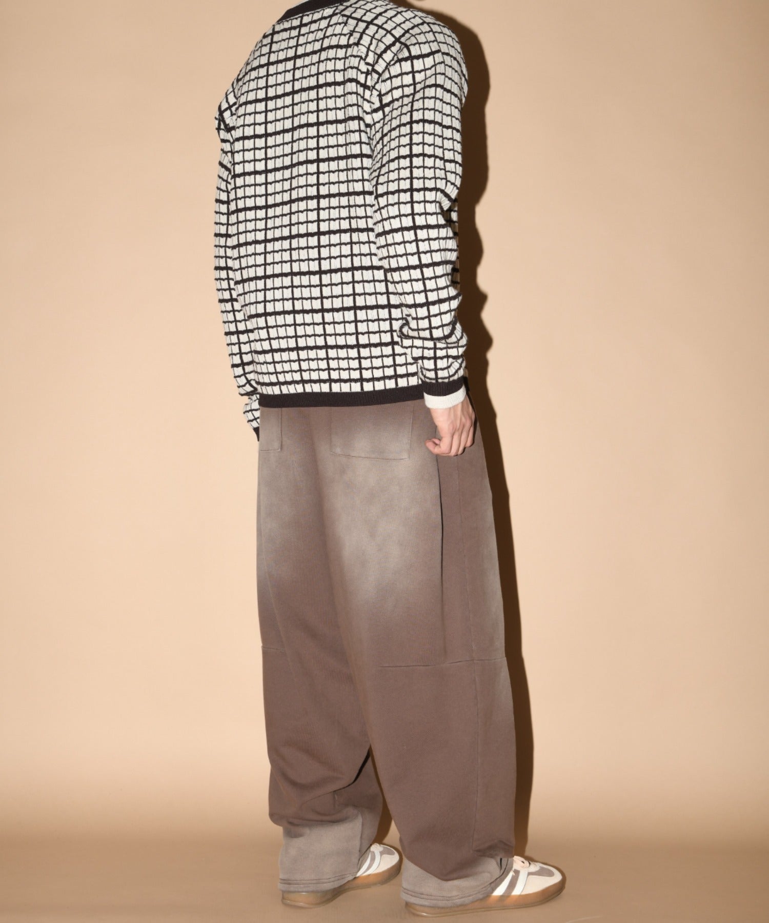 Sun faded Flocky print Sweat Side-tuck Wide Pants - black