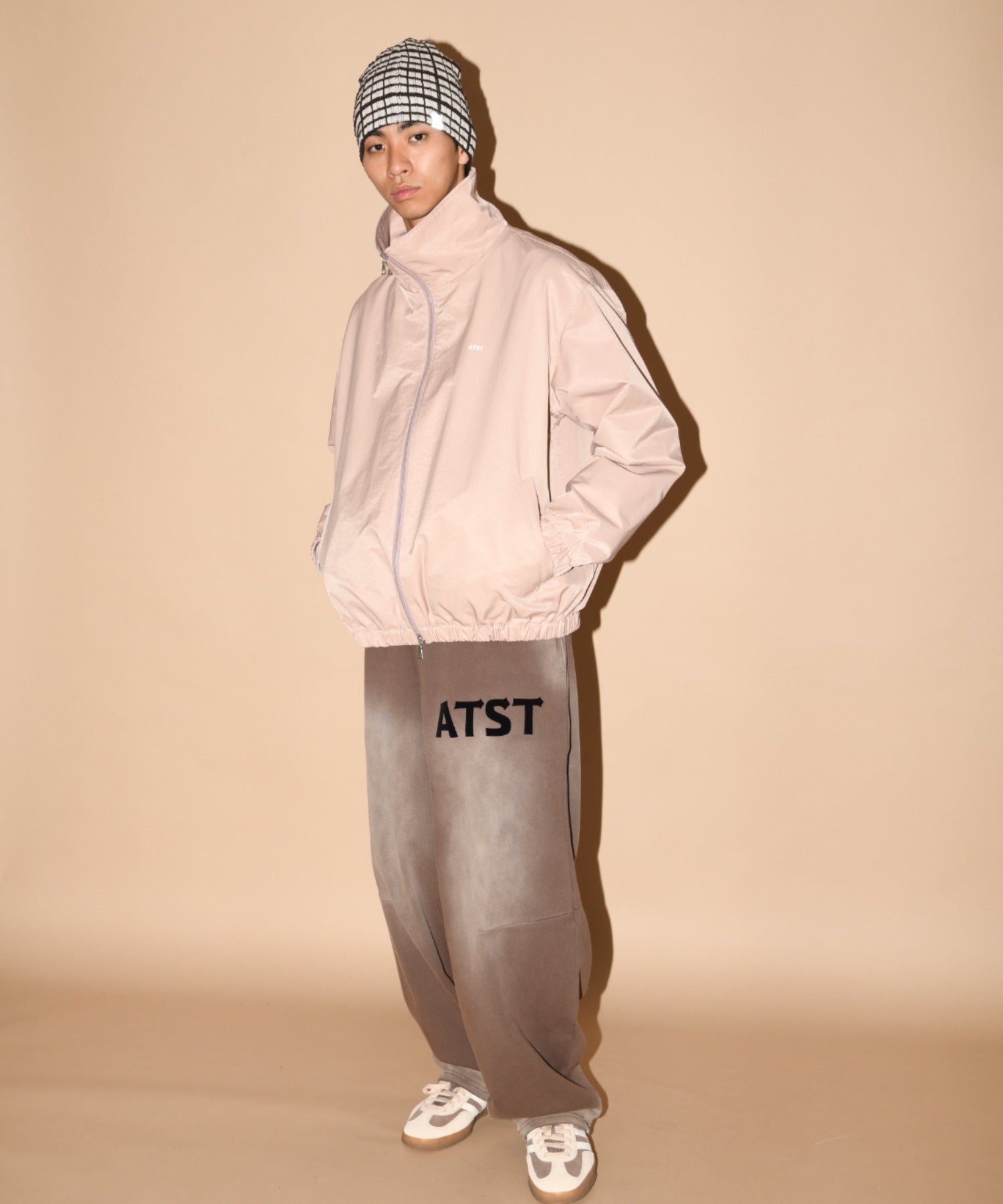 Sun faded Flocky print Sweat Side-tuck Wide Pants - brown