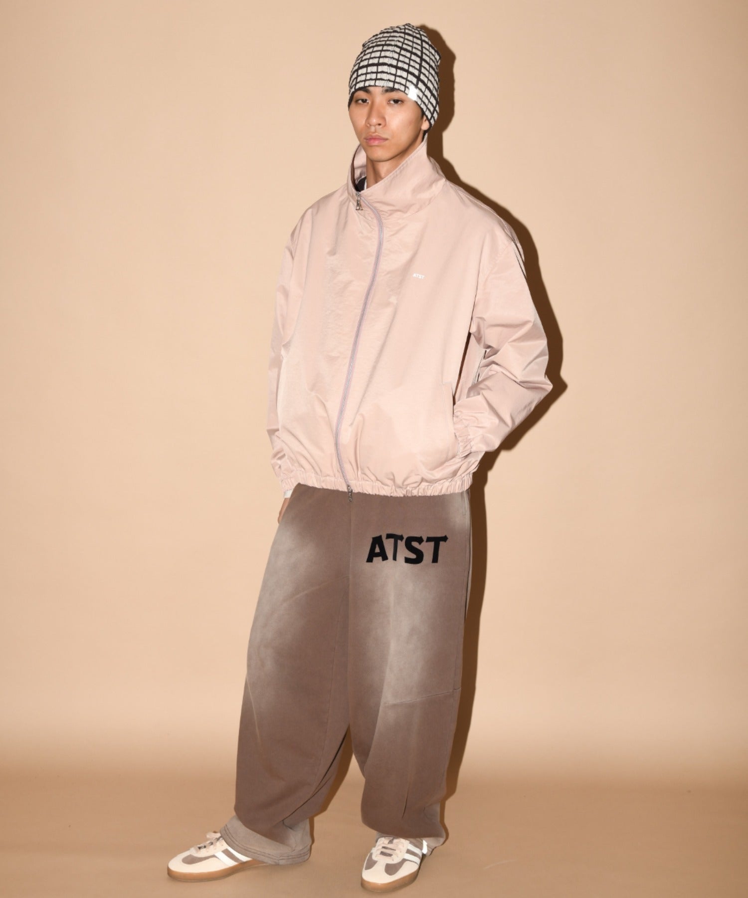 Sun faded Flocky print Sweat Side-tuck Wide Pants - black