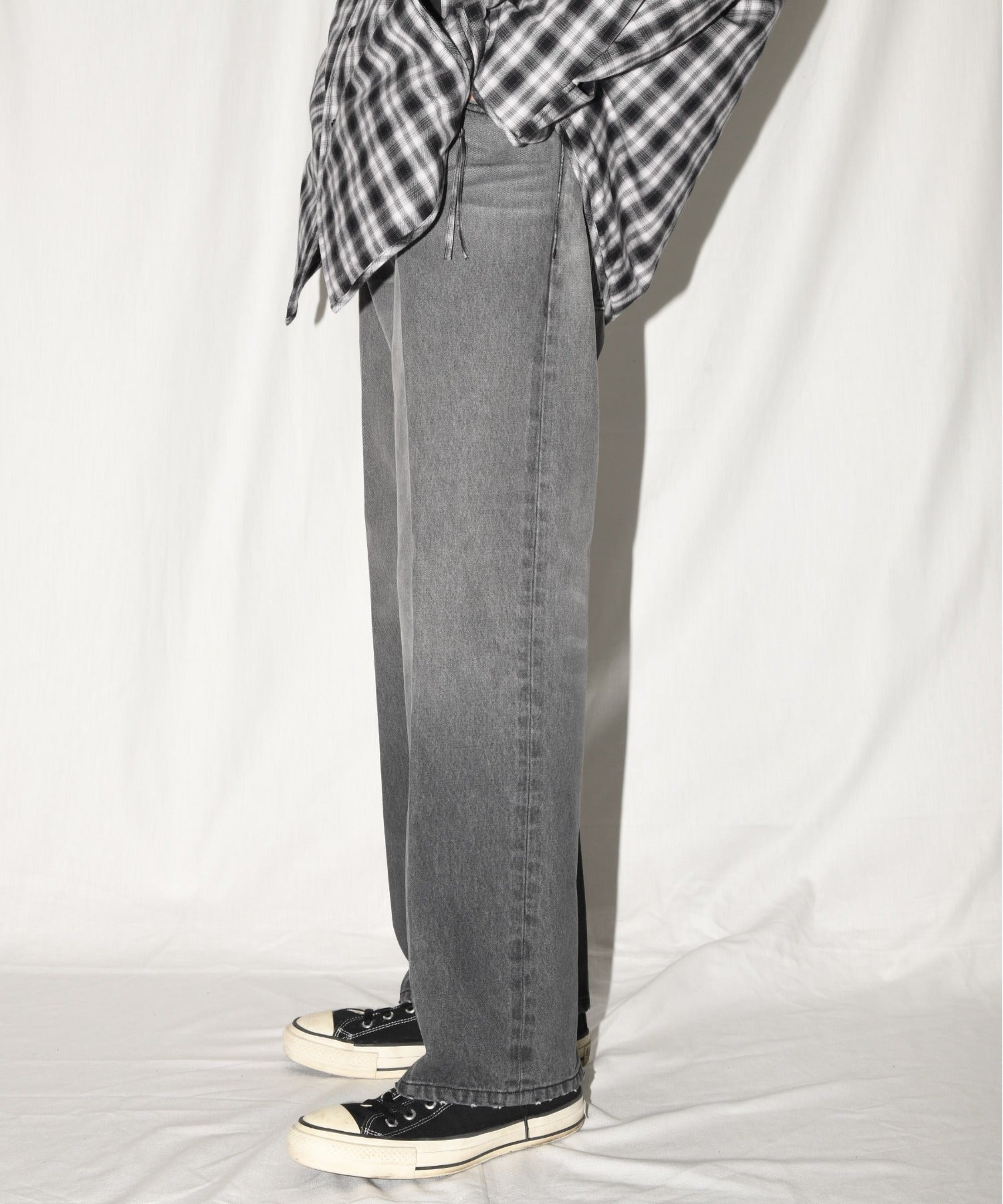 Washed flared denim trousers - wash black