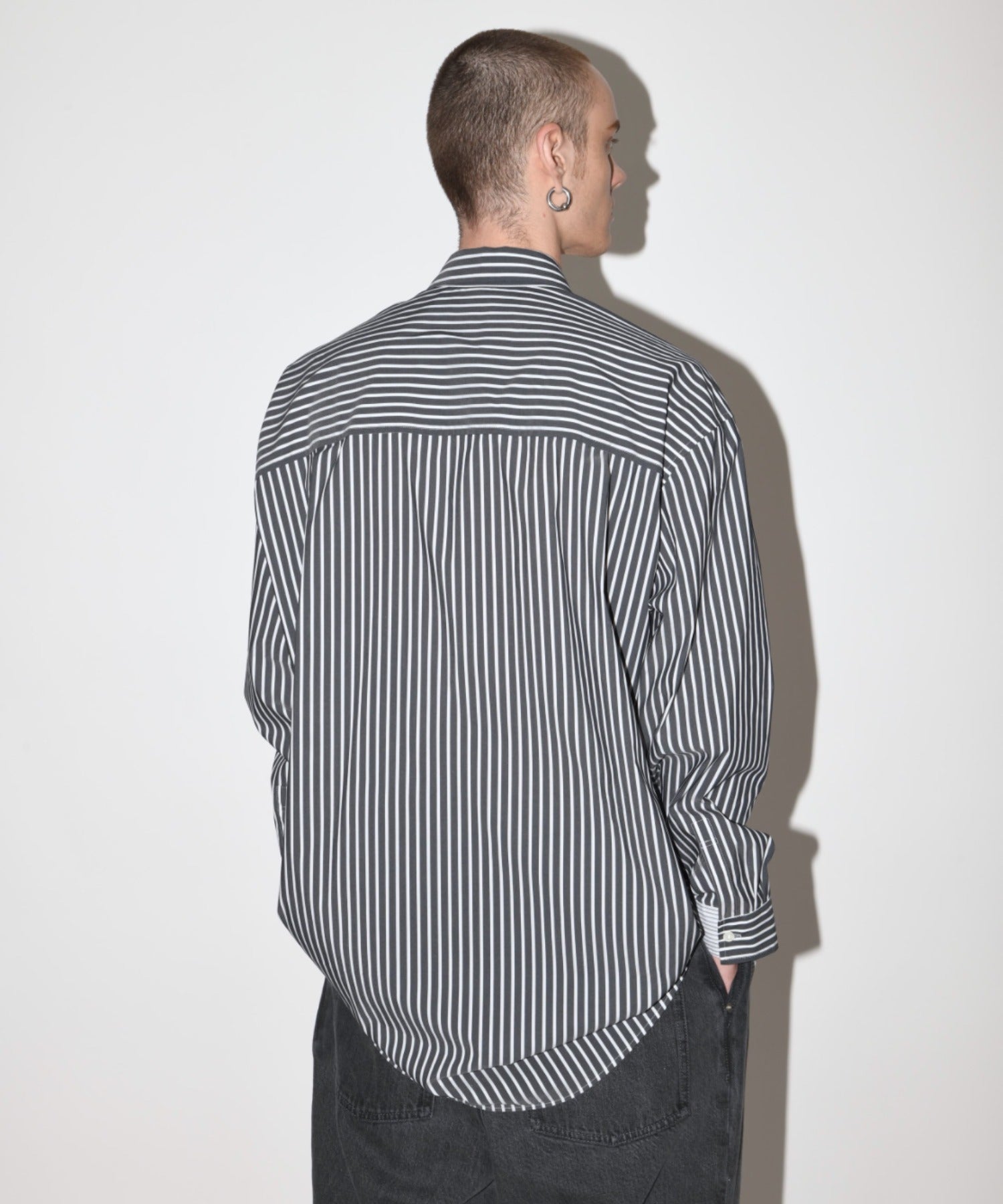Outsider Shirt - gray stripe