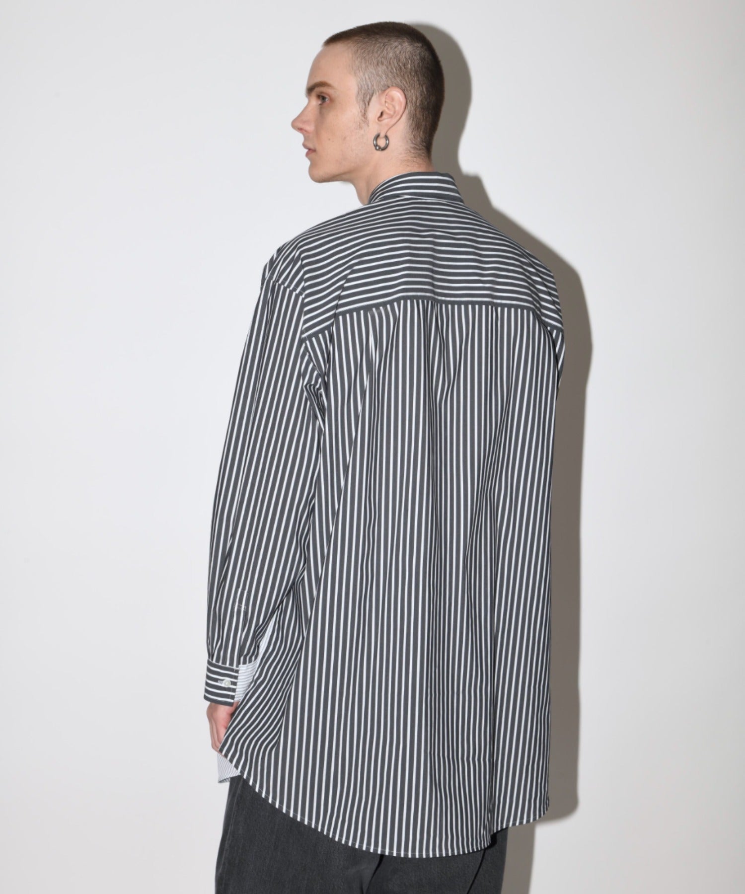 Outsider Shirt - gray stripe