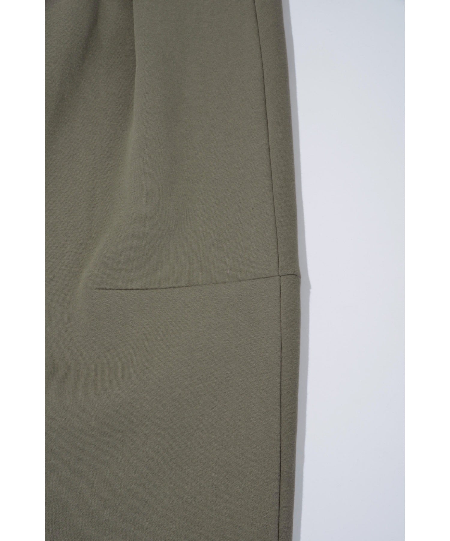 Wide tuck sweat trousers - almond green