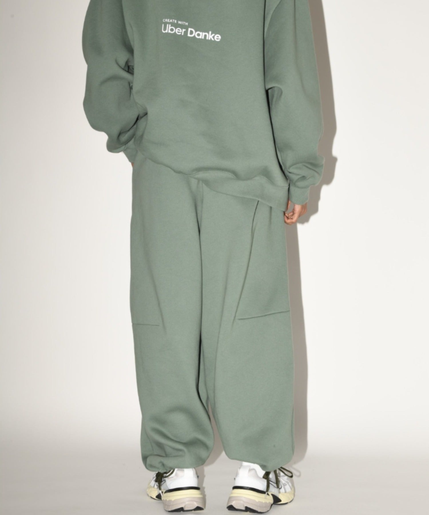 Wide tuck sweat trousers - almond green