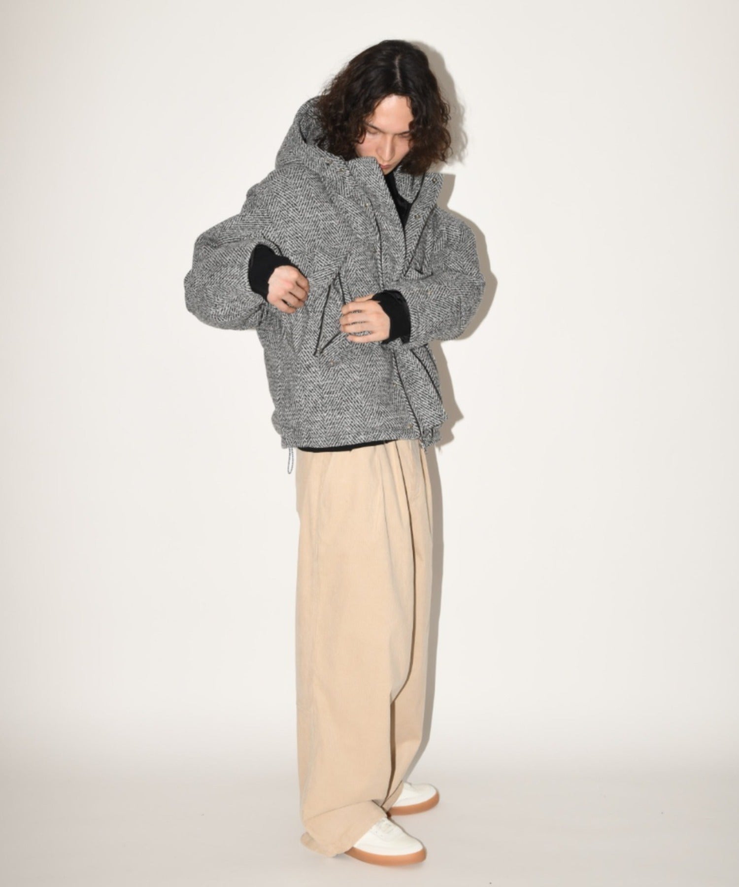 Corduroy neo slacks - black