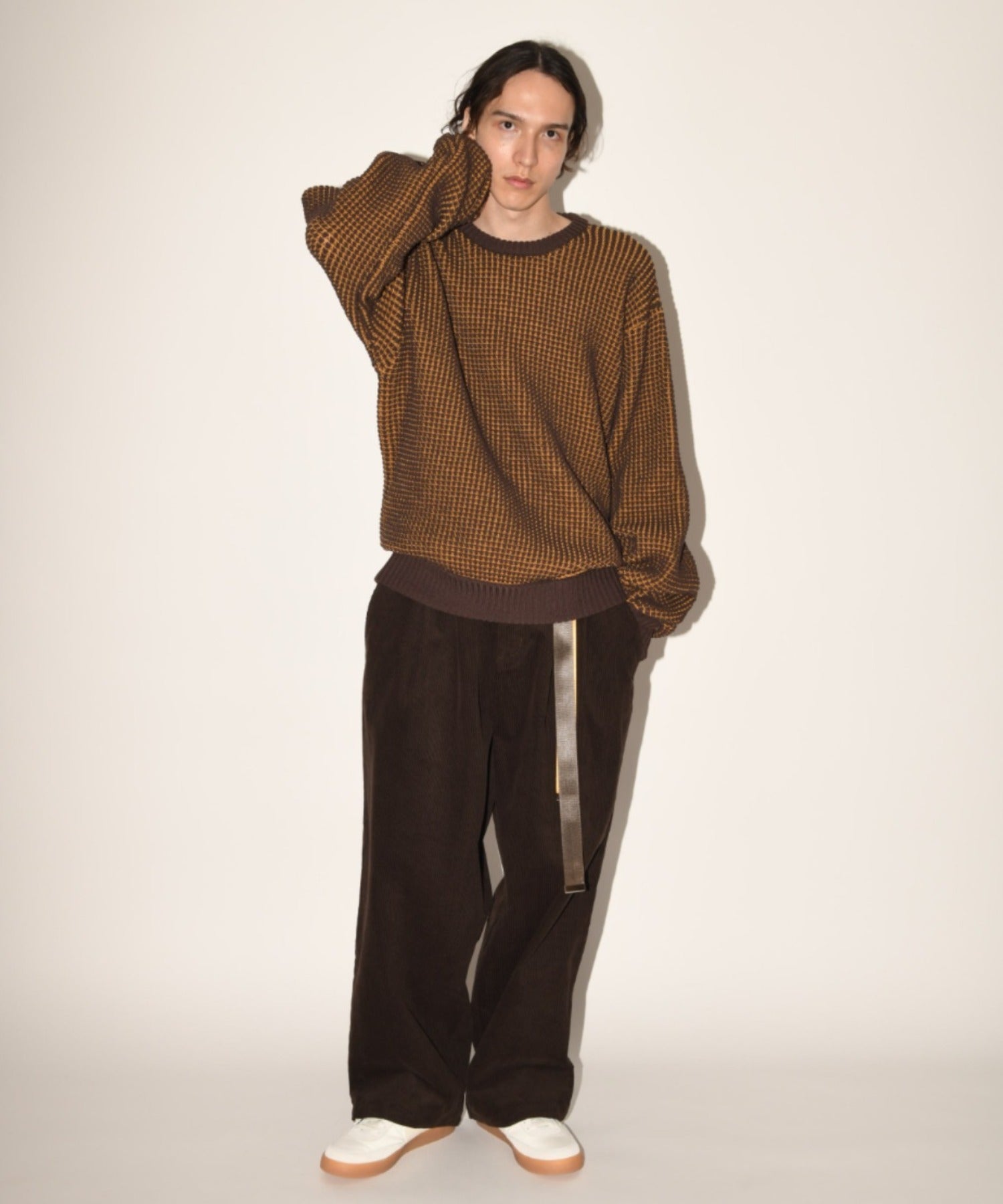 Corduroy neo slacks - black