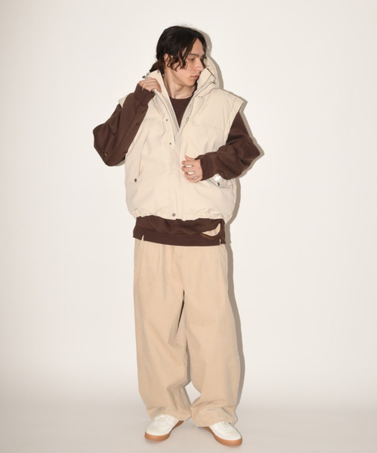 Corduroy neo slacks - black