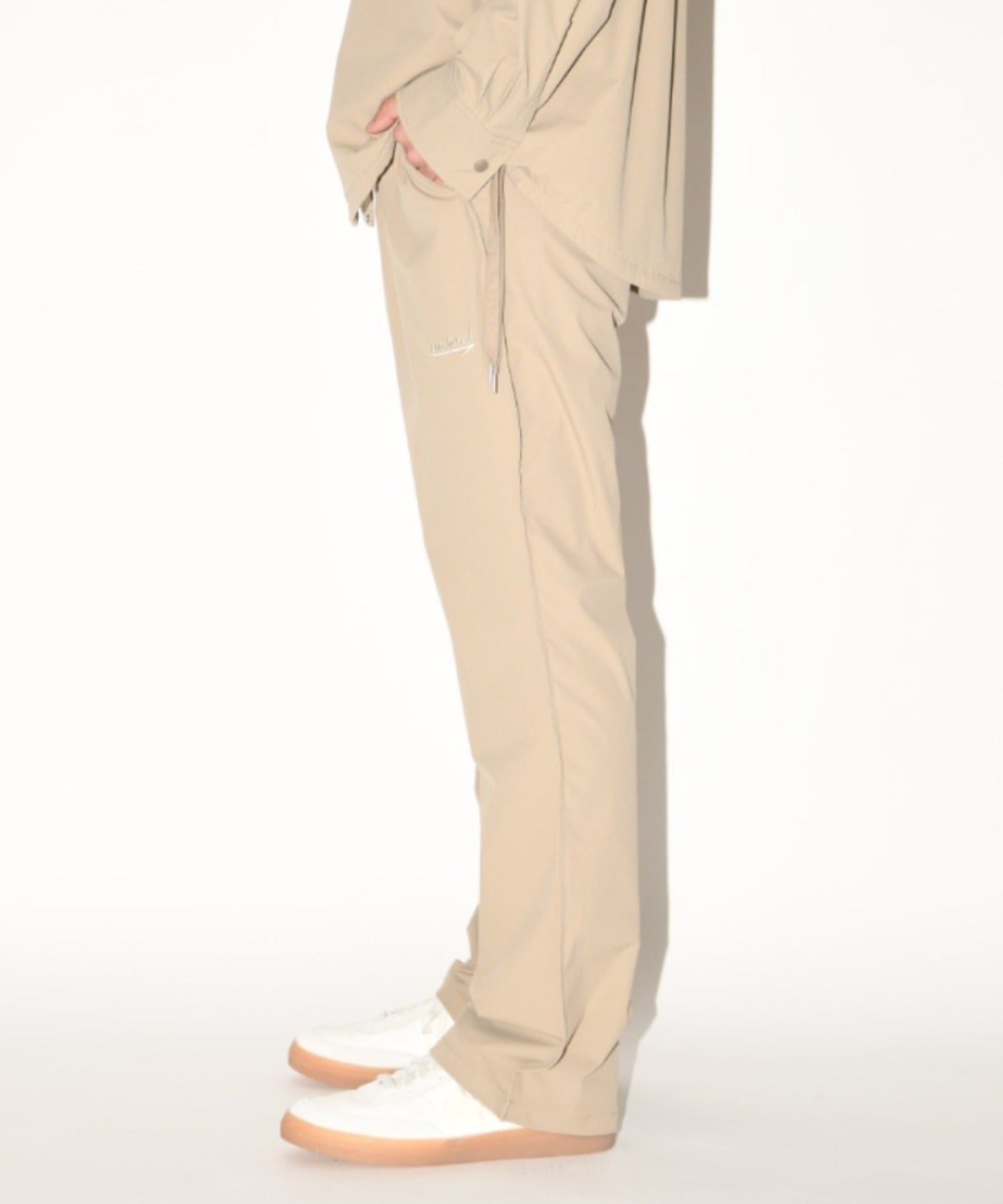 Outsider flare trousers - desert