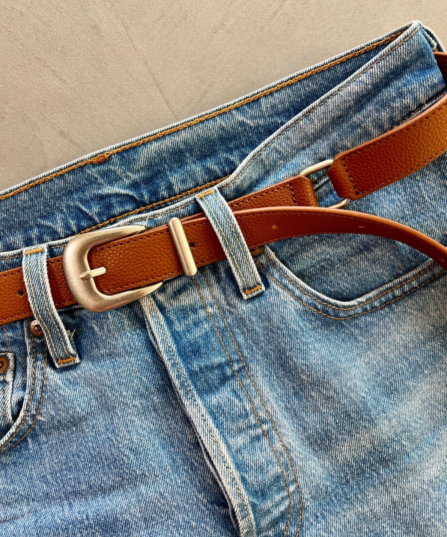 Long narrow belt - brown/silver