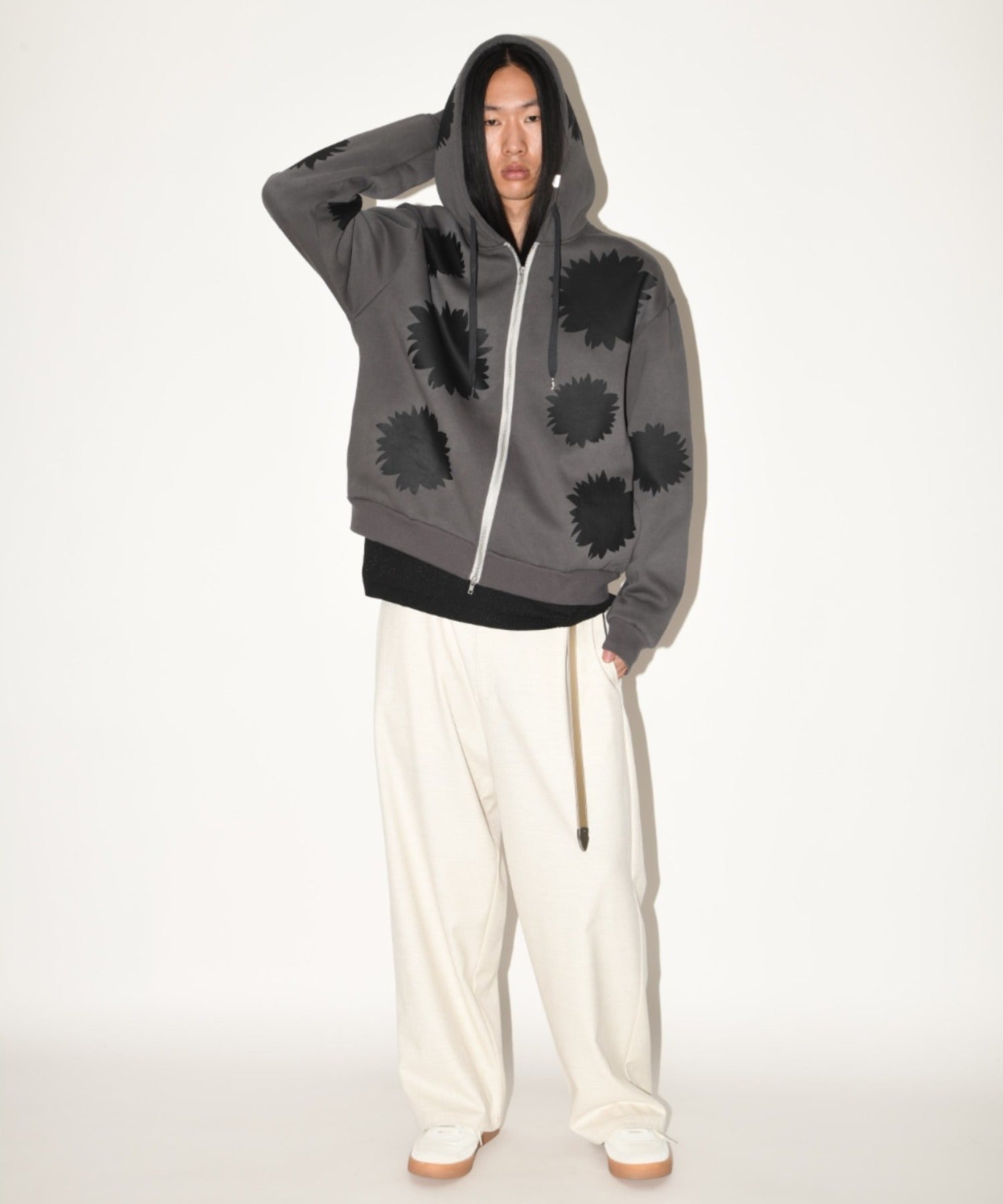 Long narrow belt - white