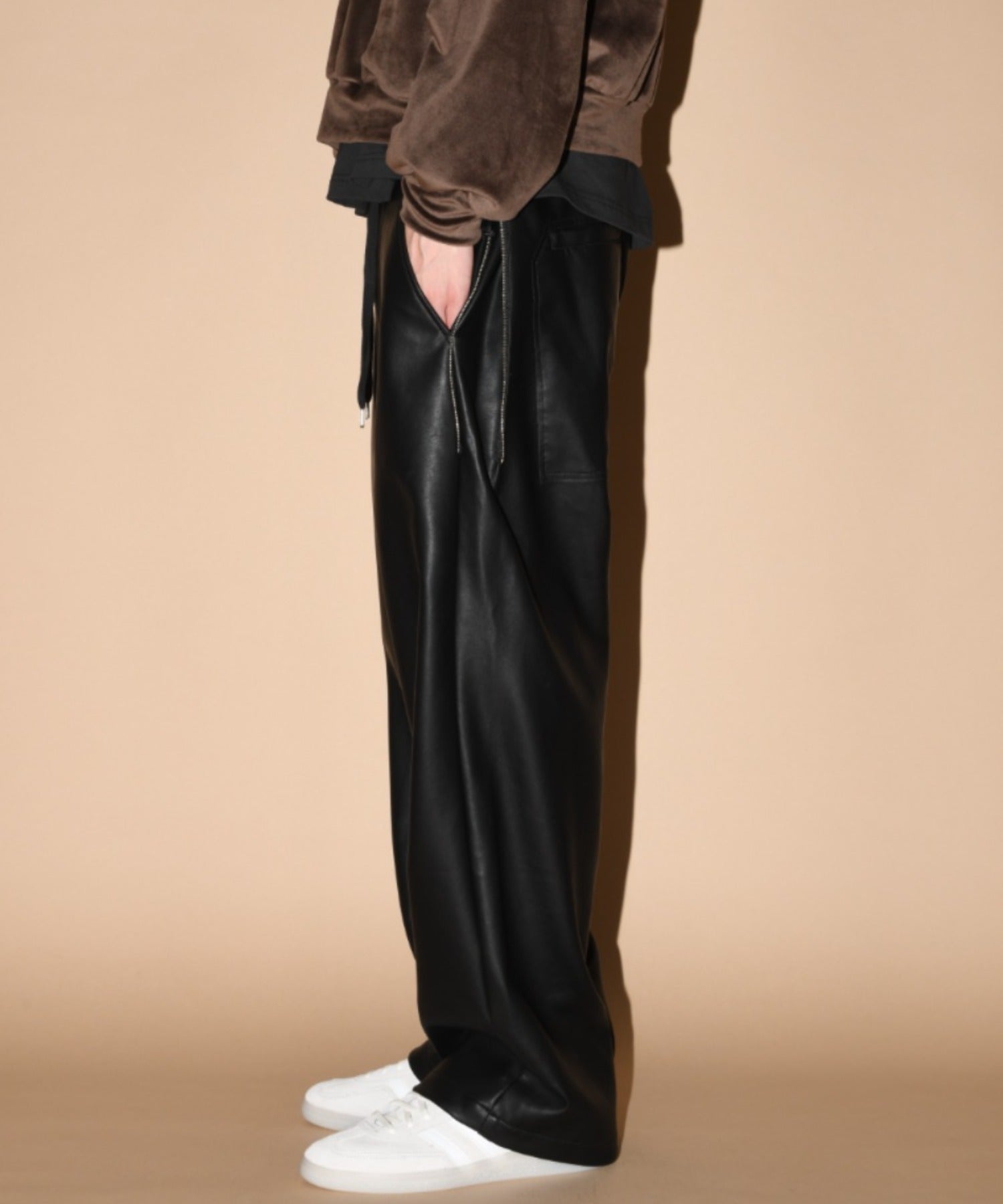 Faux Leather Side-zip Wide Pants - black