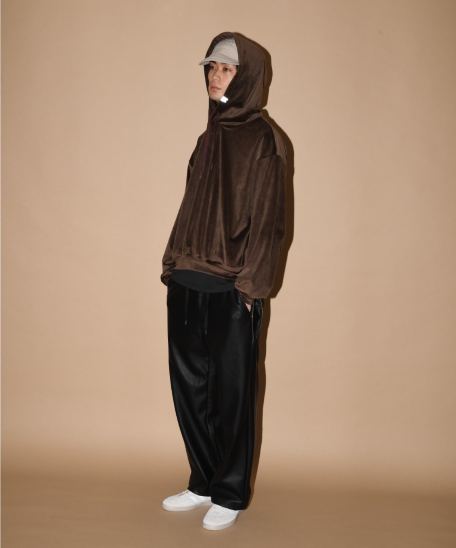 Faux Leather Side-zip Wide Pants - black