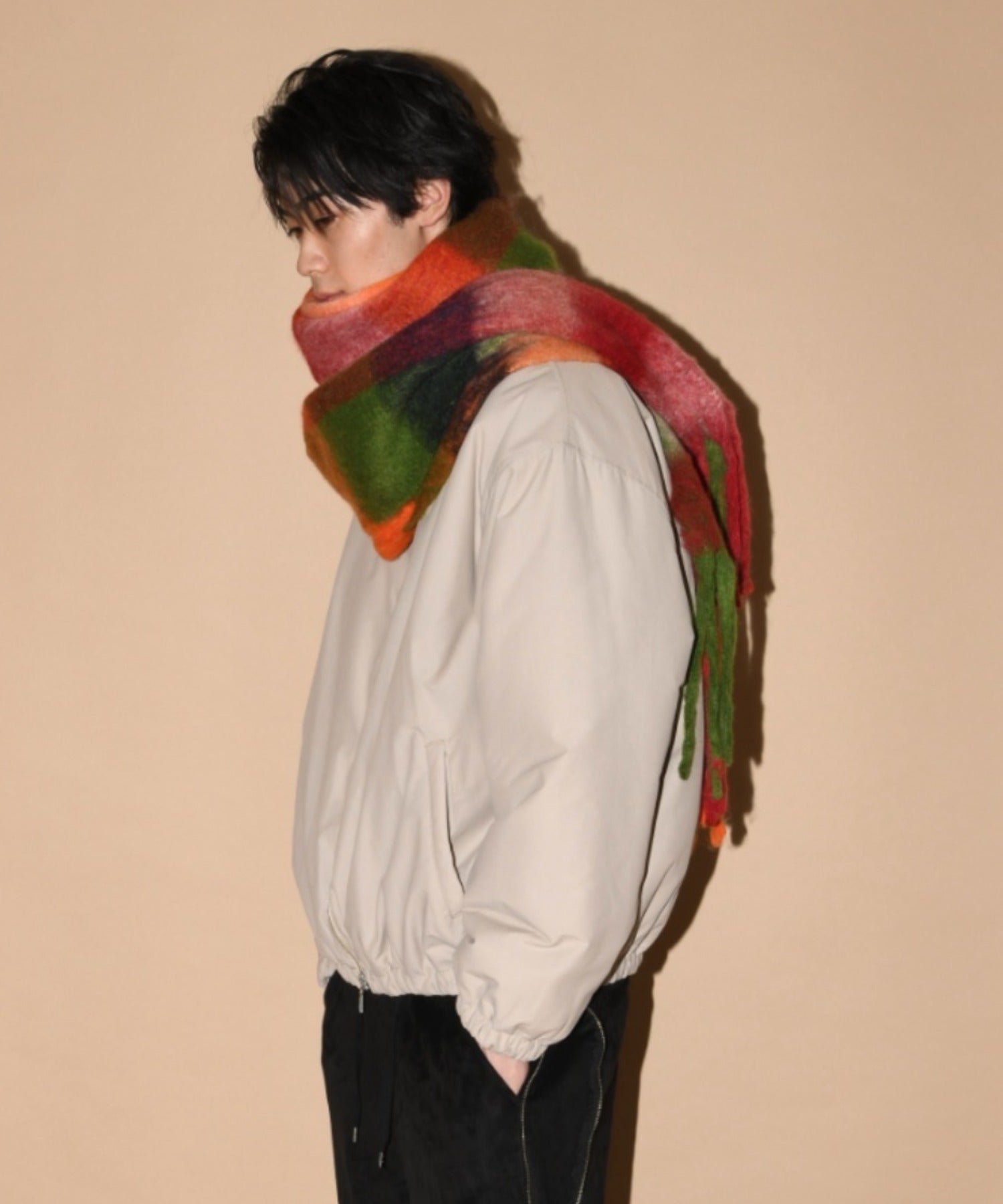 Big muffler (Multi check)- beige/black