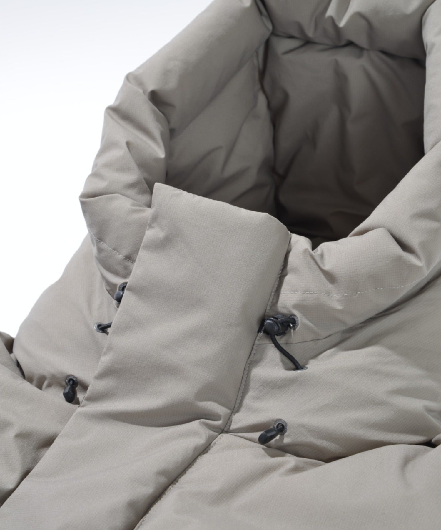 AOAP Collaboration Down Jacket - khaki