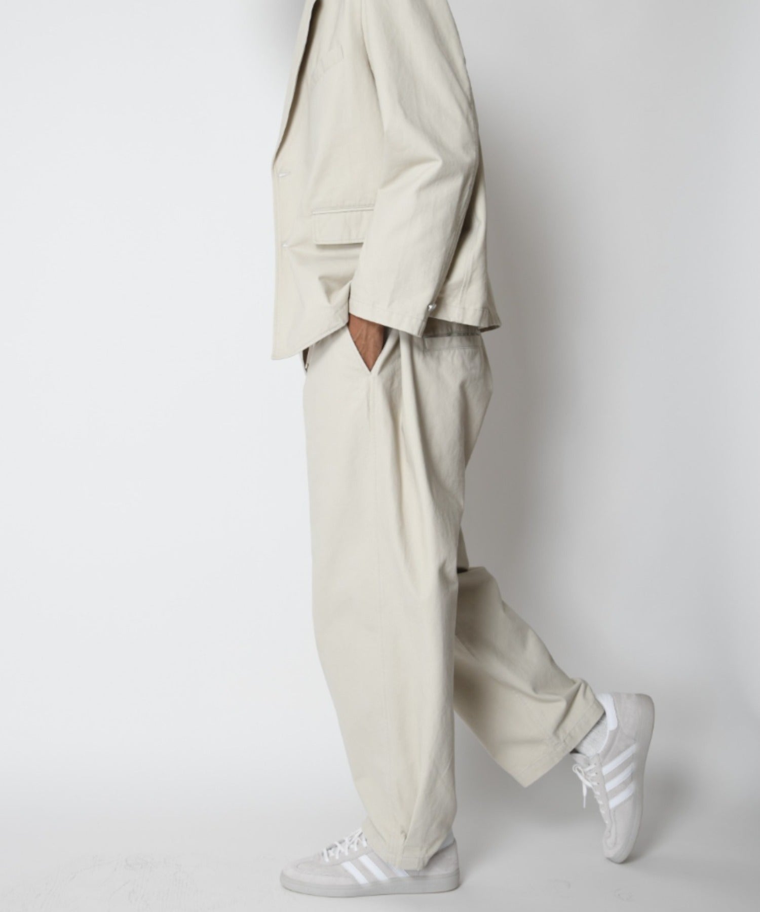 Pigment dyed Twill Side-tuck Wide Pants - gray