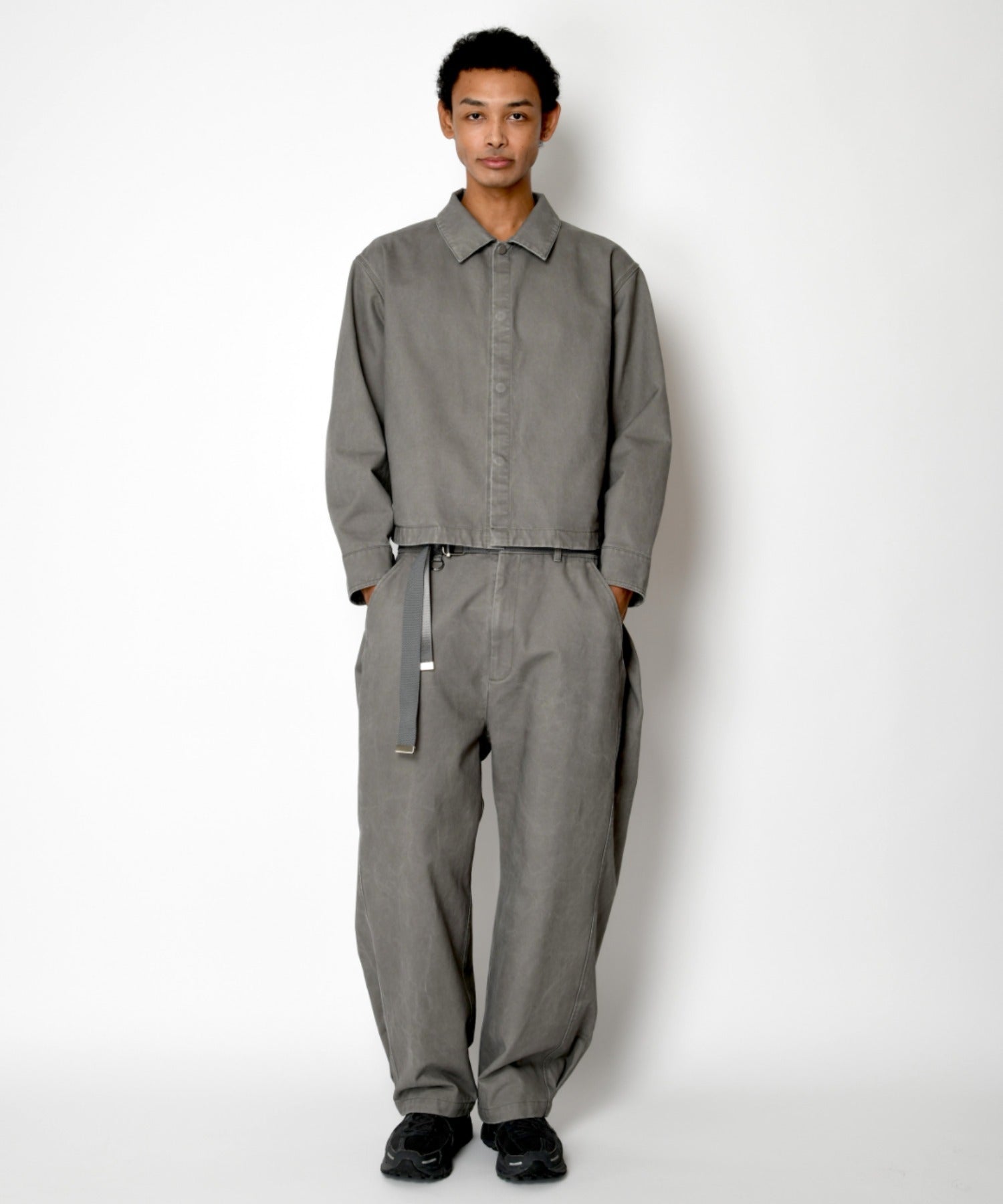 Pigment dyed Twill Side-tuck Wide Pants - gray