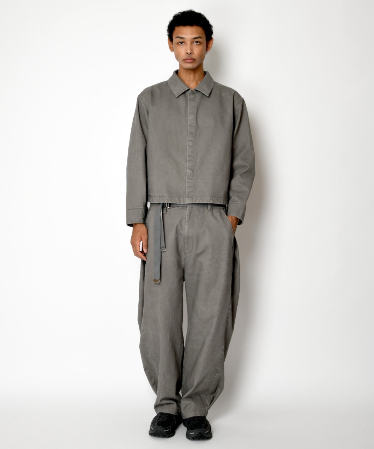 Pigment dyed Twill Side-tuck Wide Pants - gray