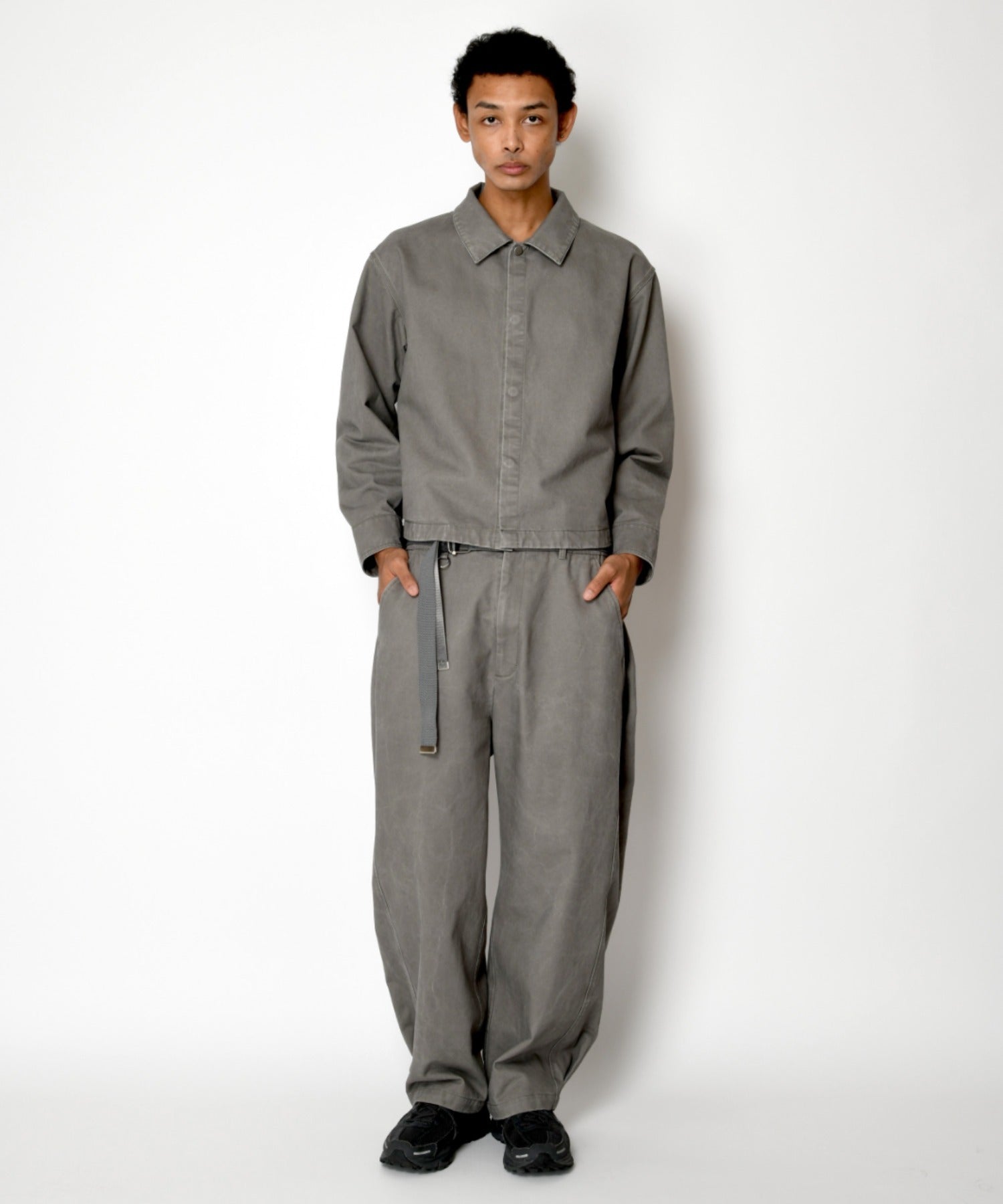 Pigment dyed Twill Side-tuck Wide Pants - gray