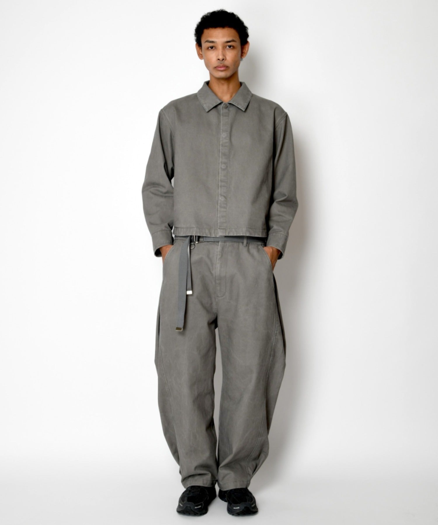 Pigment dyed Twill Side-tuck Wide Pants - gray