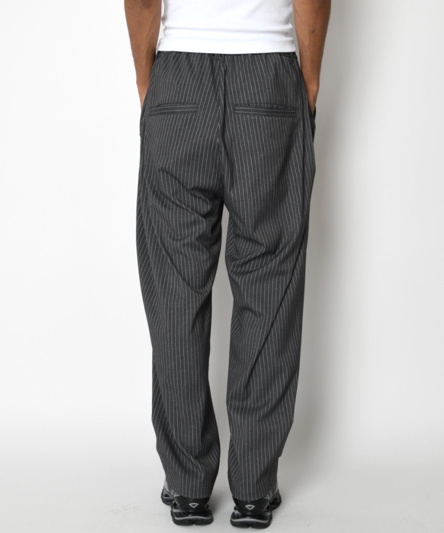TR Pinstripe Side-tuck Wide Pants - gray/white