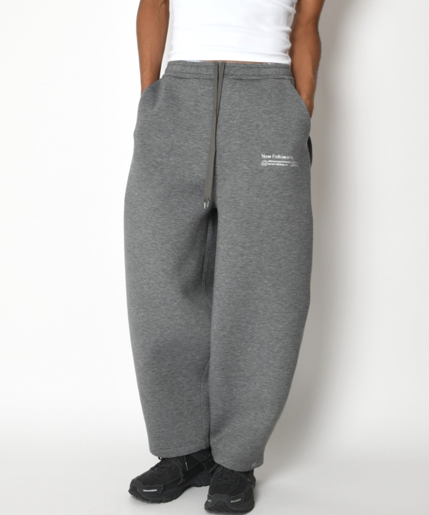 Double-knit Embroidery Side-tuck Wide Pants - ash c.gray