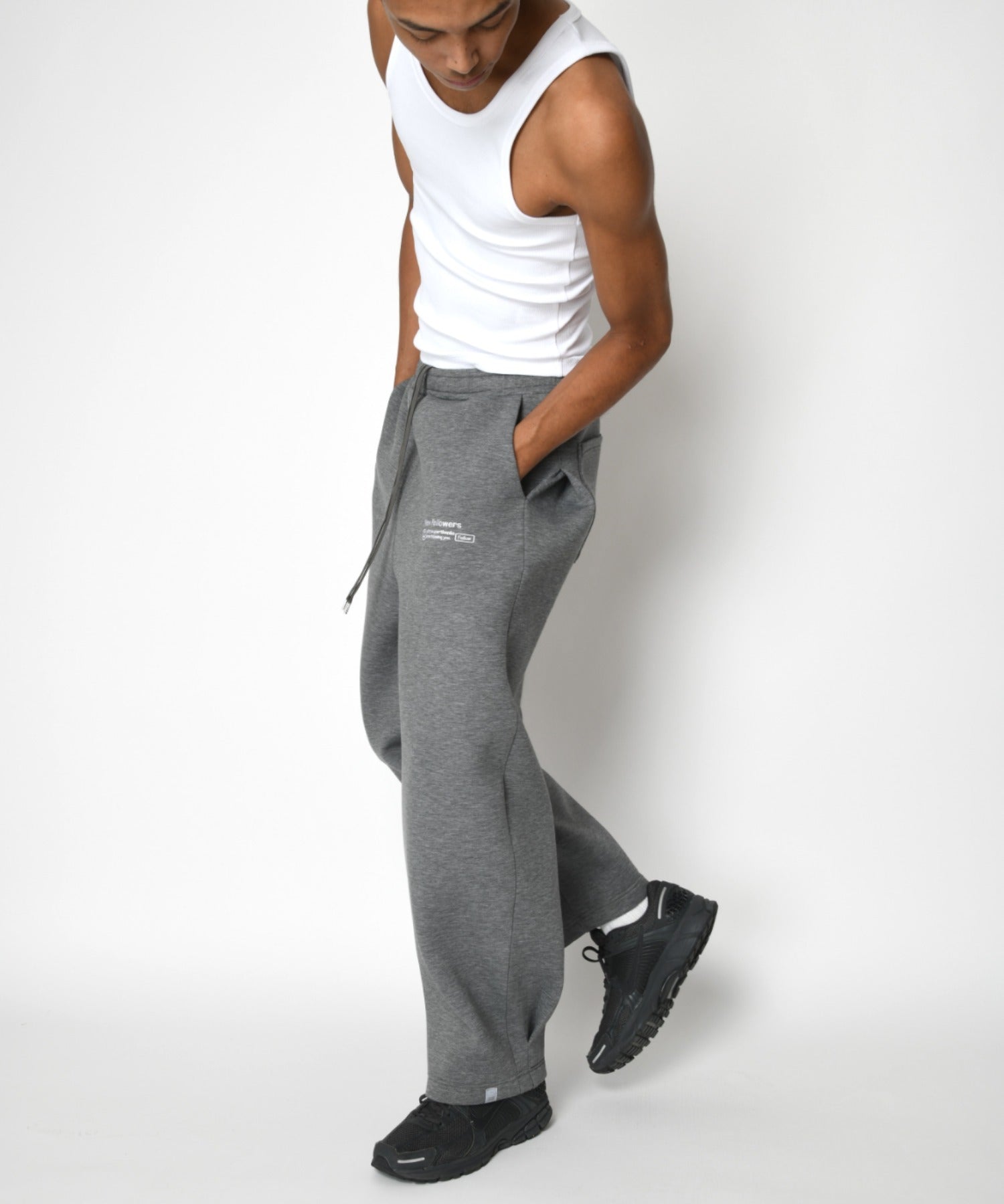 Double-knit Embroidery Side-tuck Wide Pants - ash c.gray