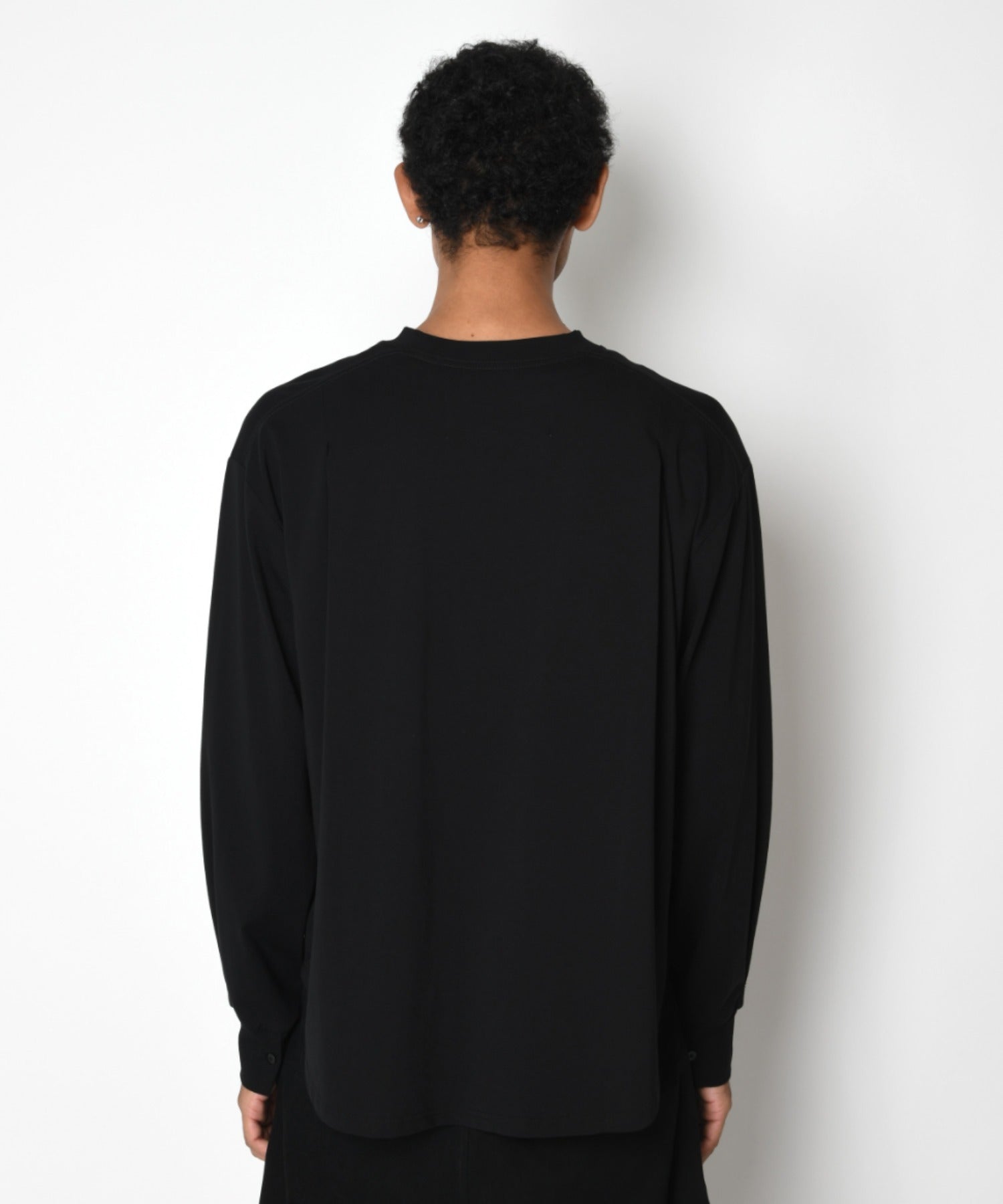 SBY Embroidery Refined L/S T-shirt - black