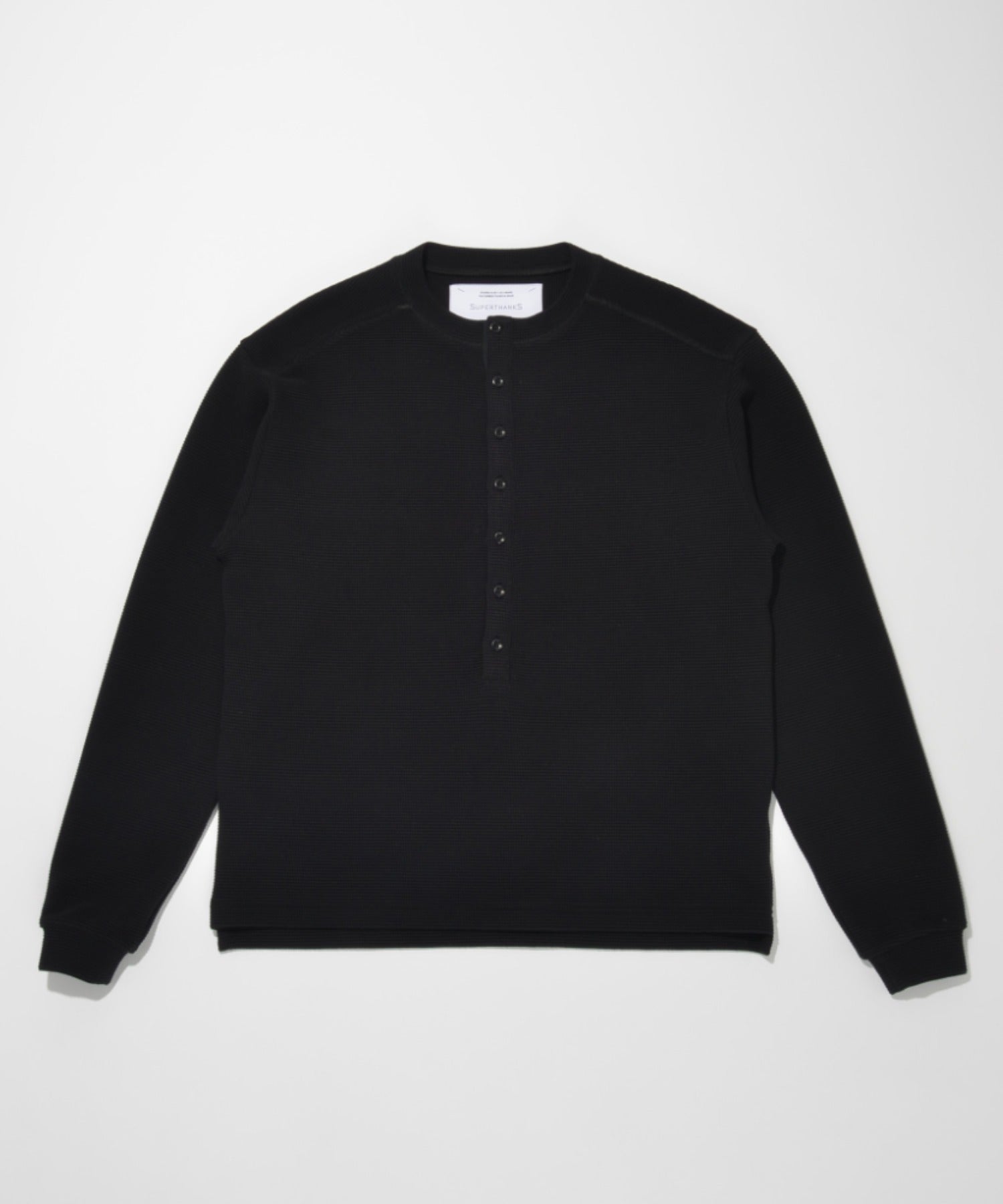 Waffle henley neck L/S T-shirt- black