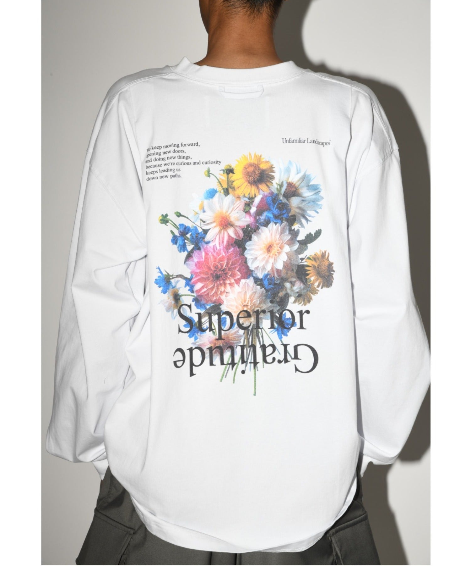 'Flower' L/S T - sage green