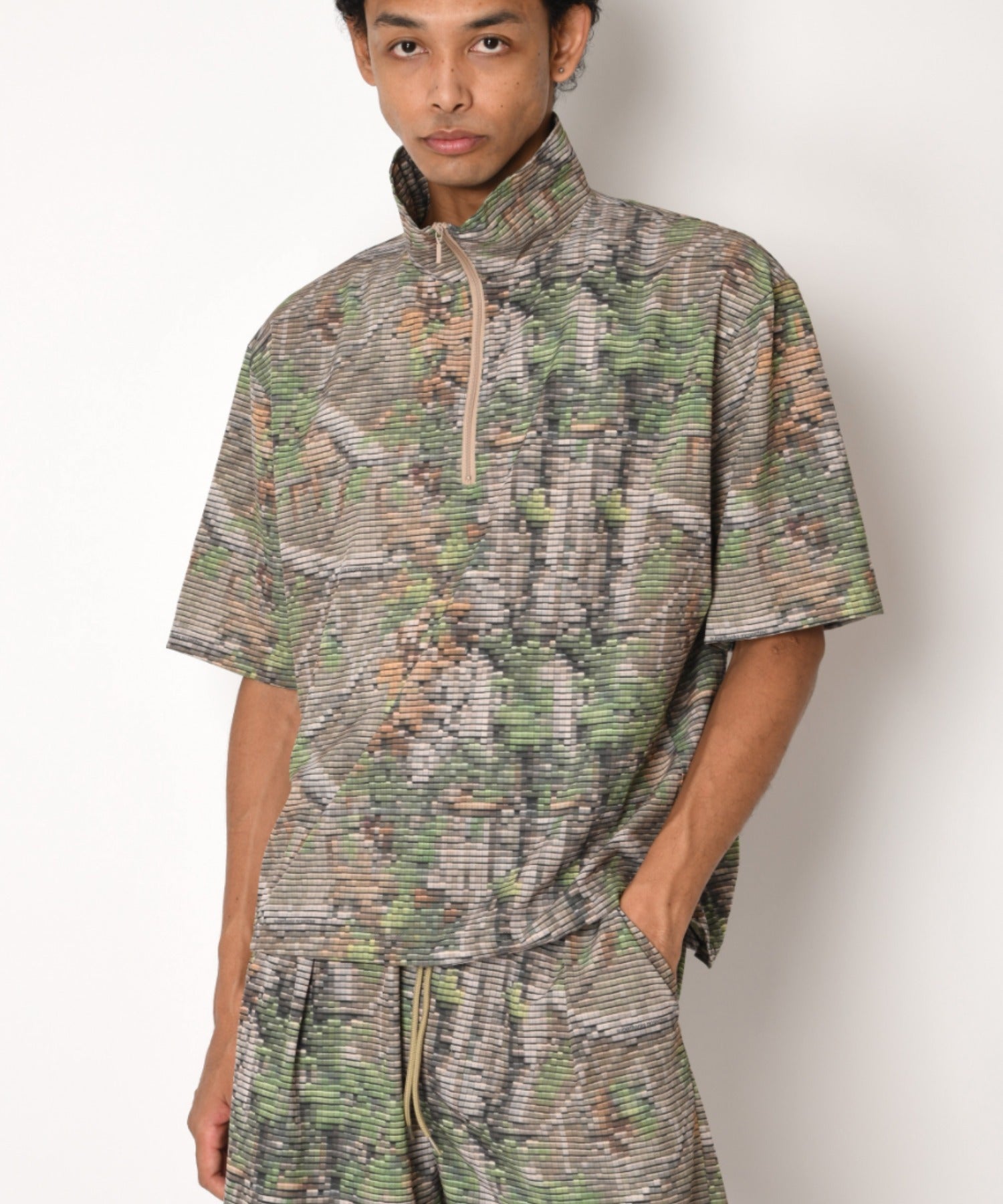 Technical S/S high-zip pullover - mosictree