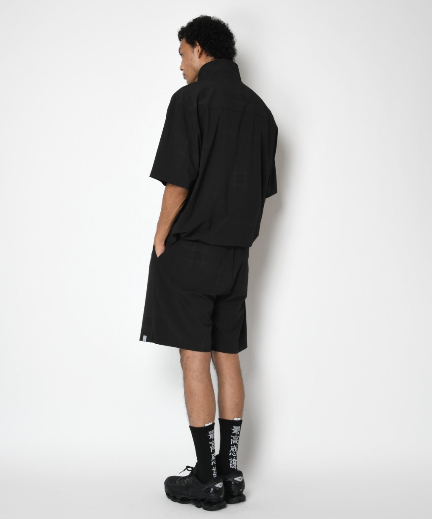 Technical S/S high-zip pullover - black