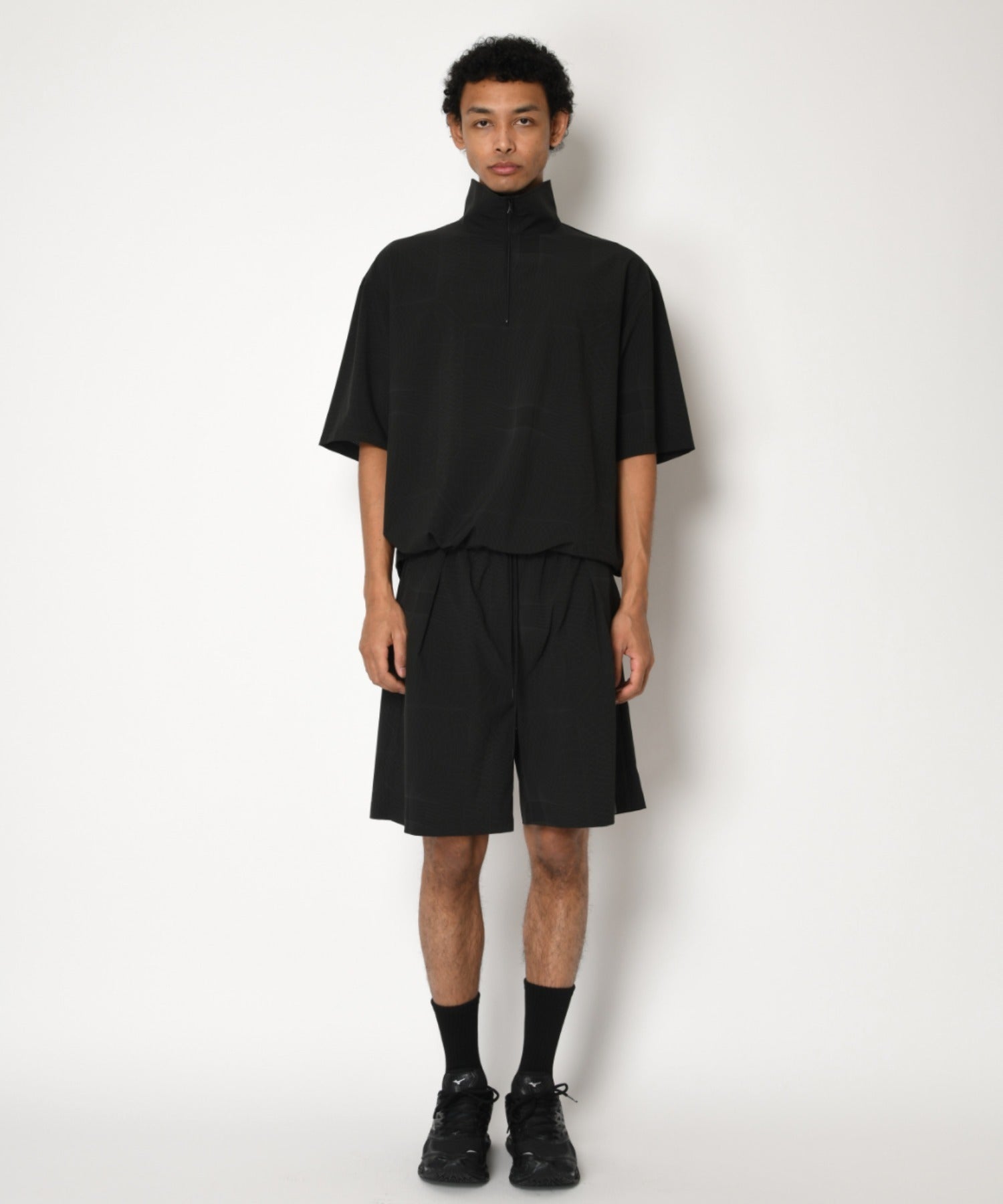 Technical easy shorts - black