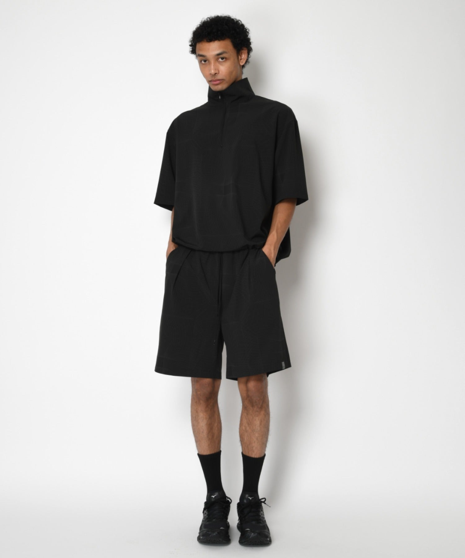 Technical easy shorts - lineblack