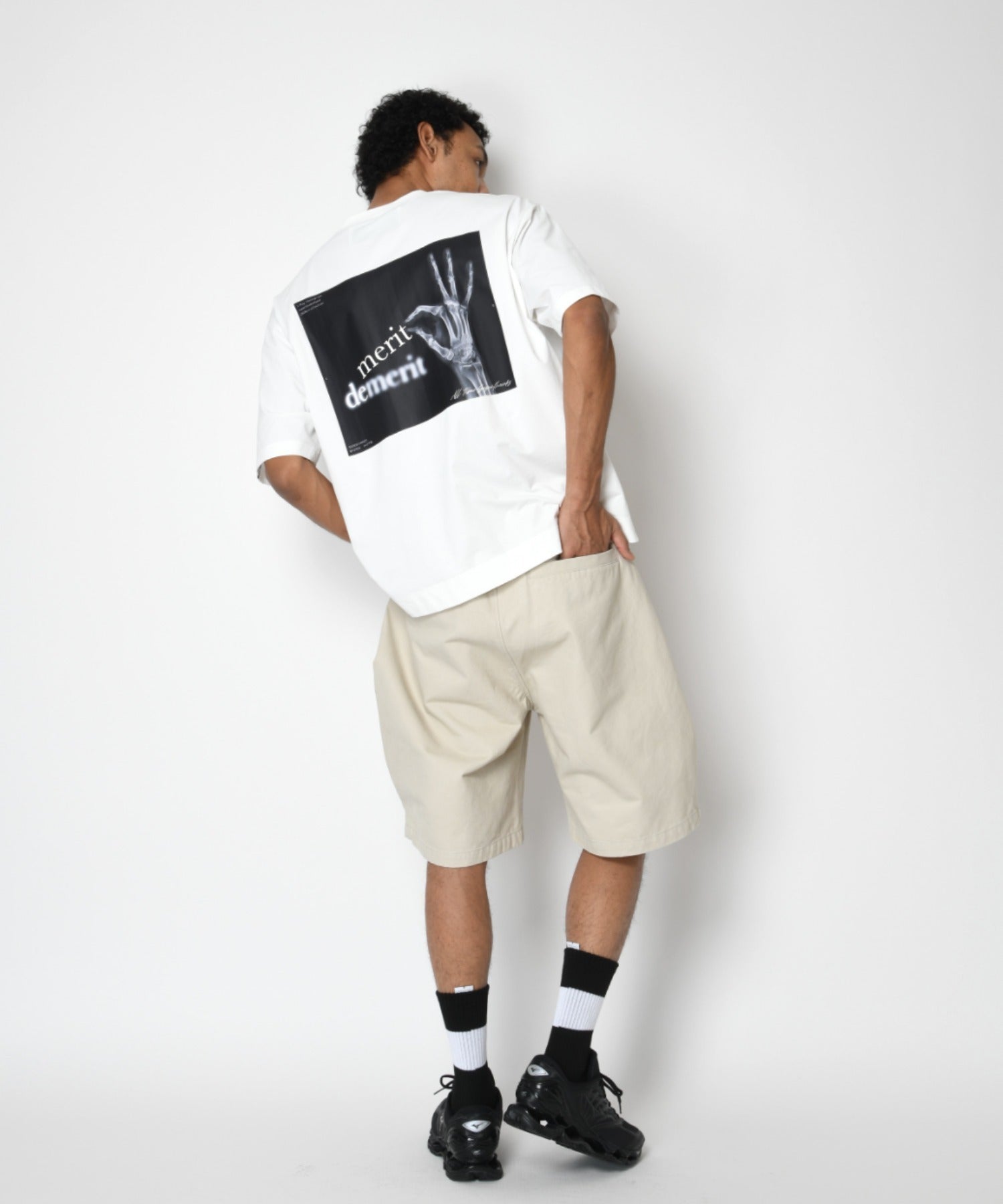 Pigment dyed Twill side-tuck shorts - ivory