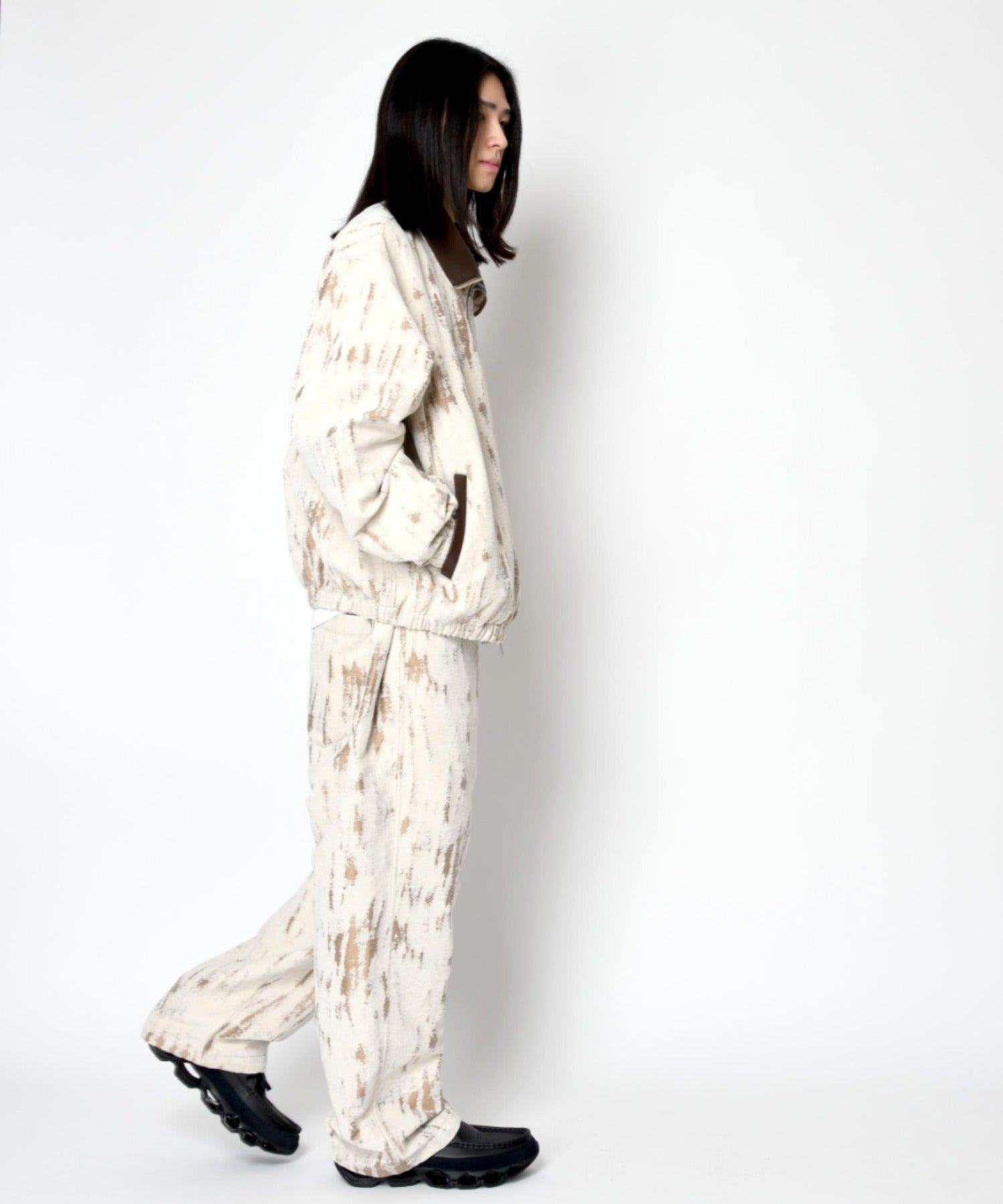 Damage jacquard side-tuck wide trousers - ivory / beige