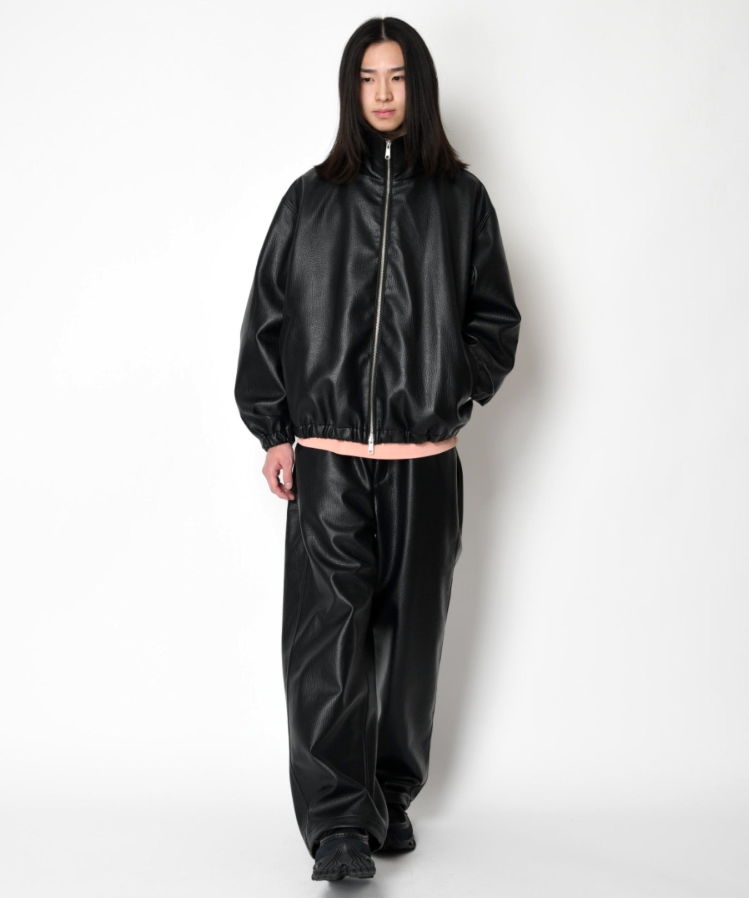 Shrink faux leather side-tuck wide trousers - faux leather black