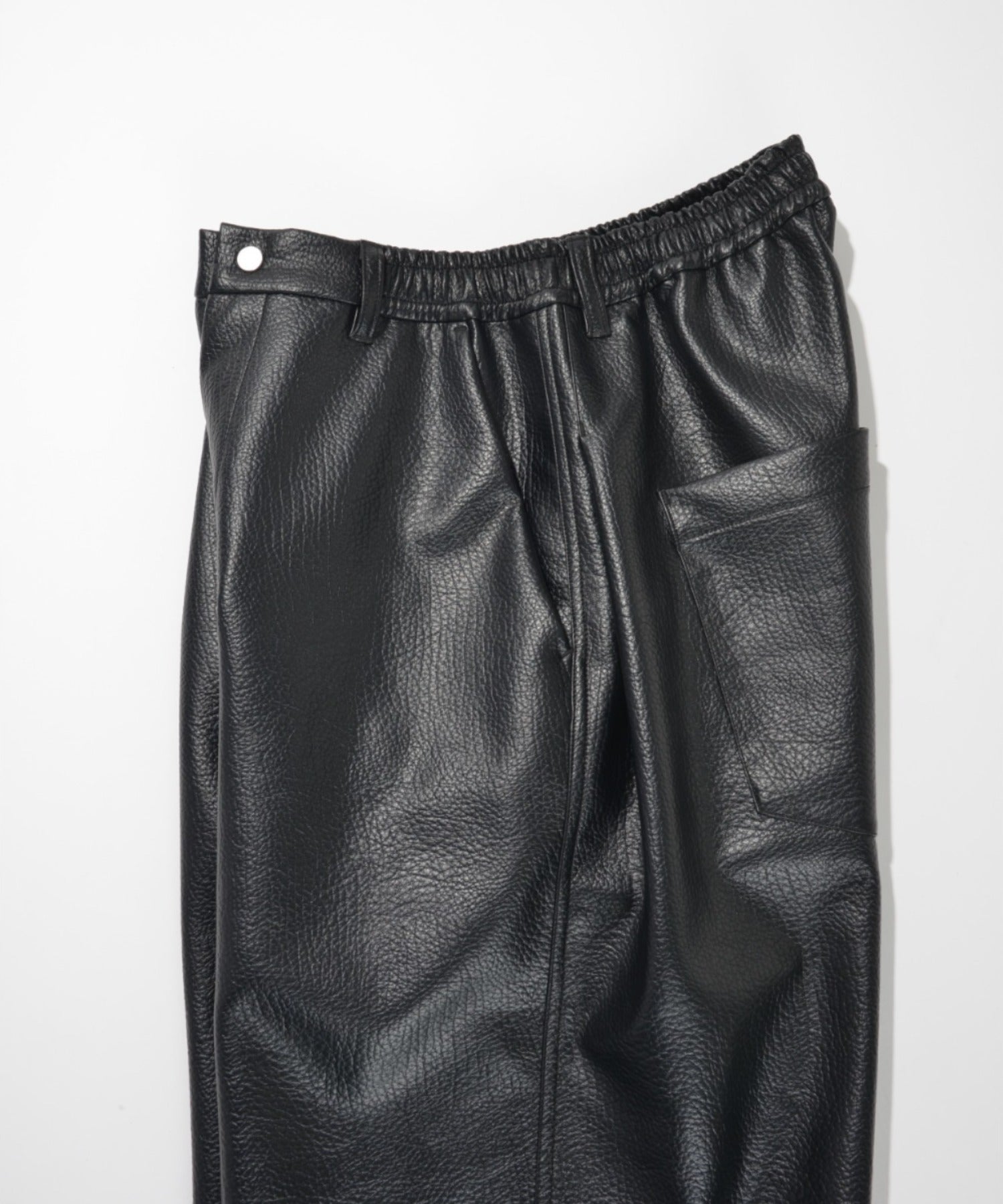 Shrink faux leather side-tuck wide trousers - faux leather black
