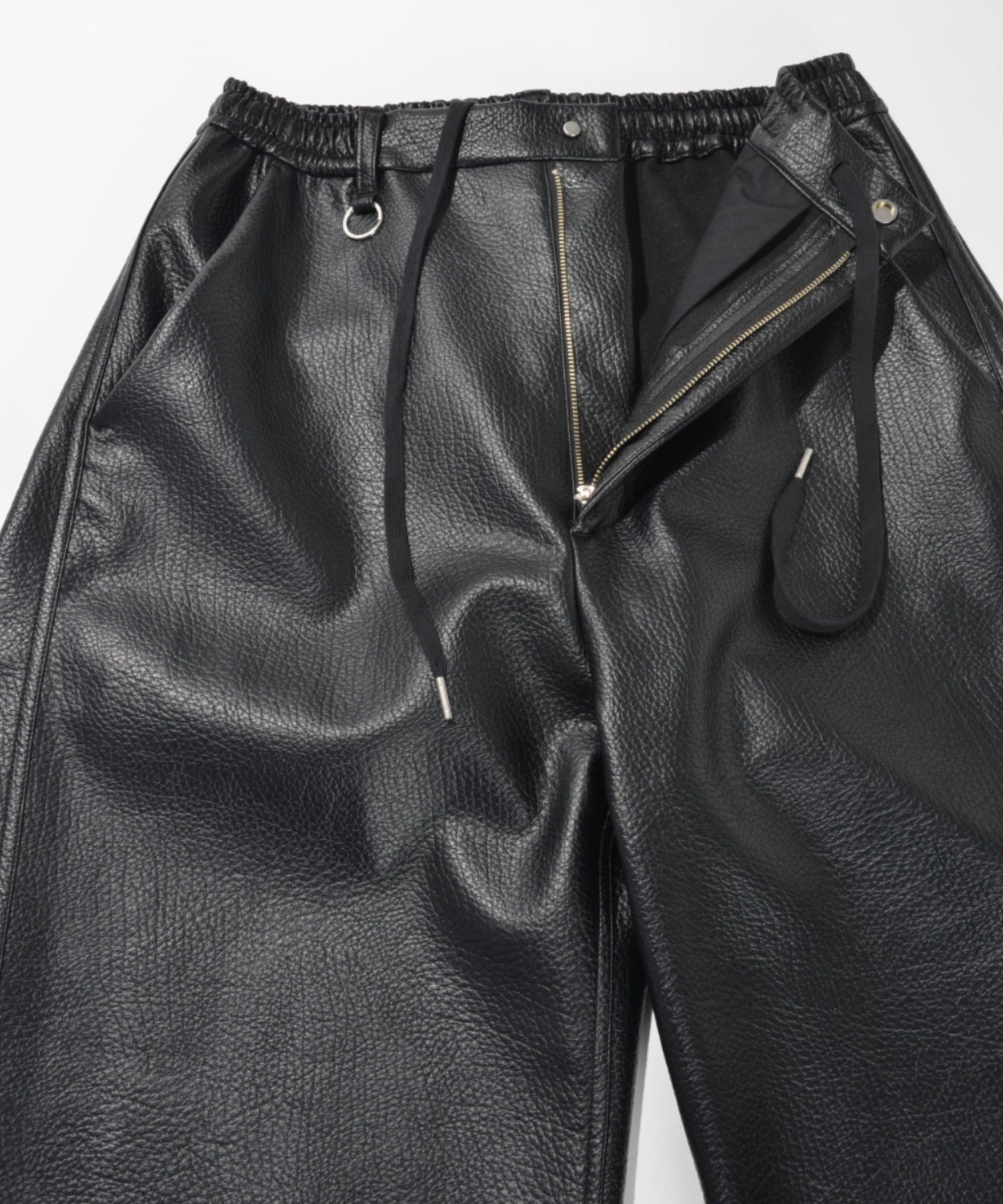 Shrink faux leather side-tuck wide trousers - faux leather black