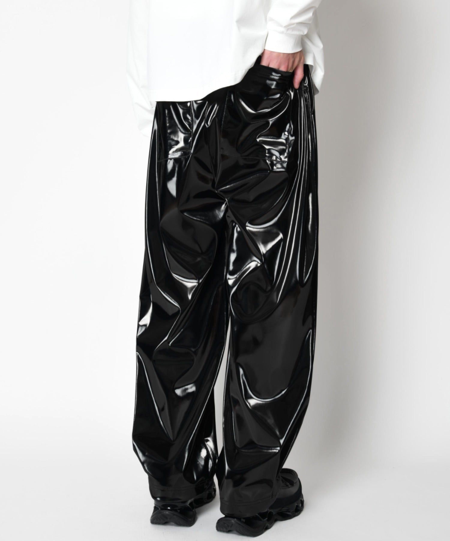 Side-tuck balloon pants - glitter black