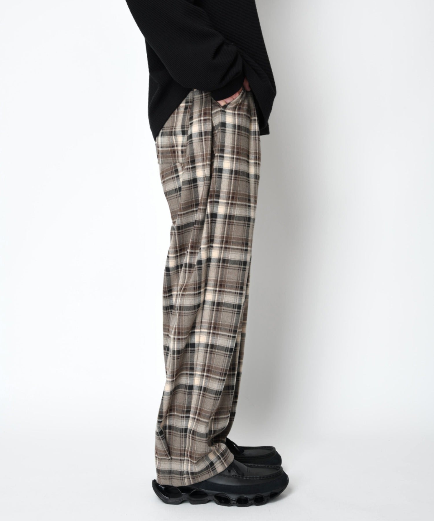 Side-tuck balloon pants - beige check